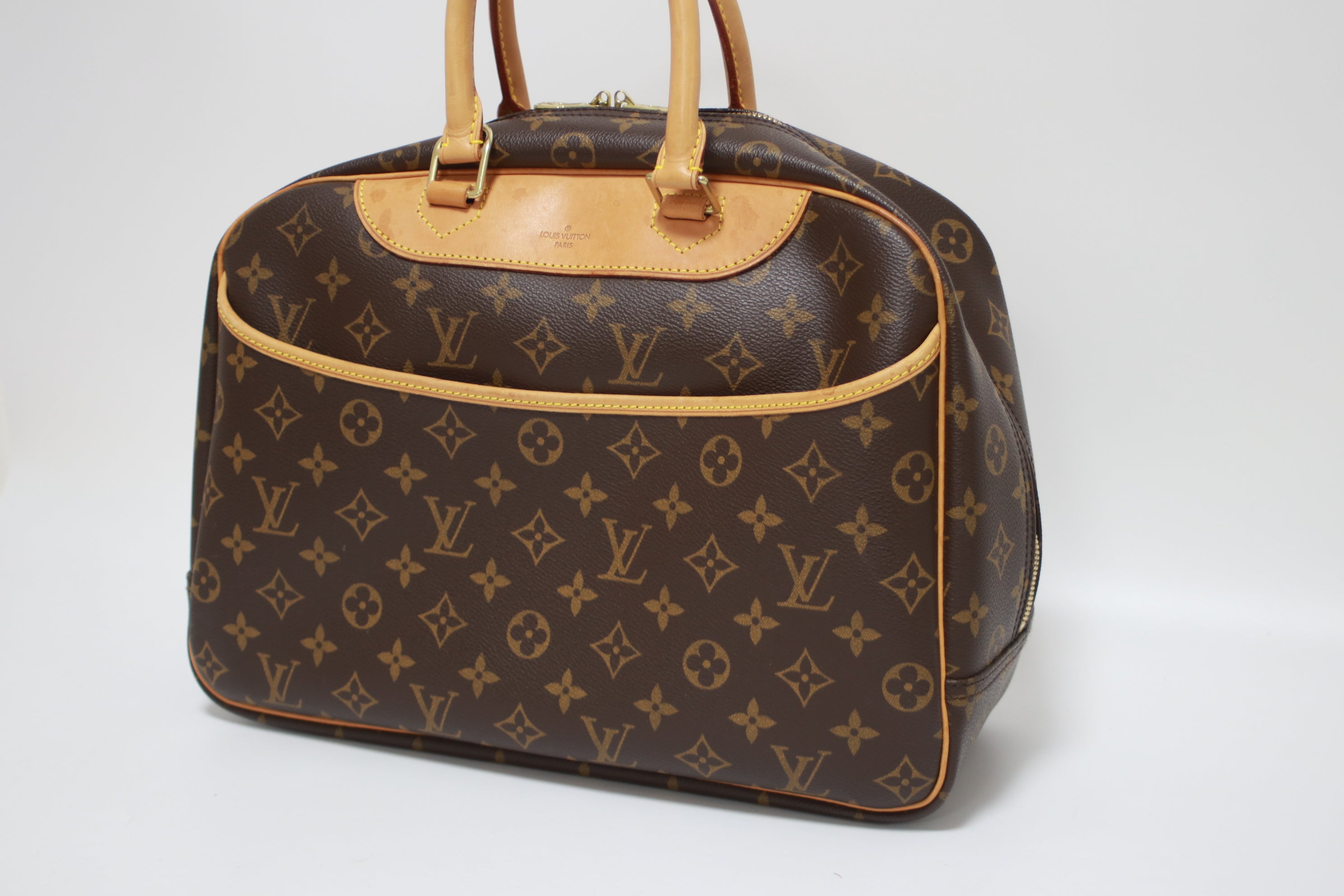 Louis Vuitton Deauville Handbag Used