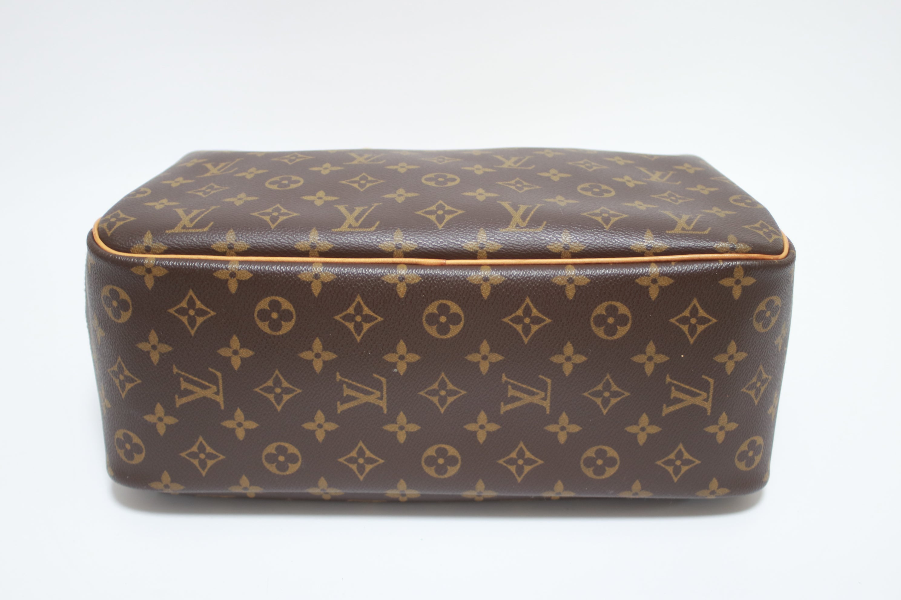 Louis Vuitton Deauville Handbag Used