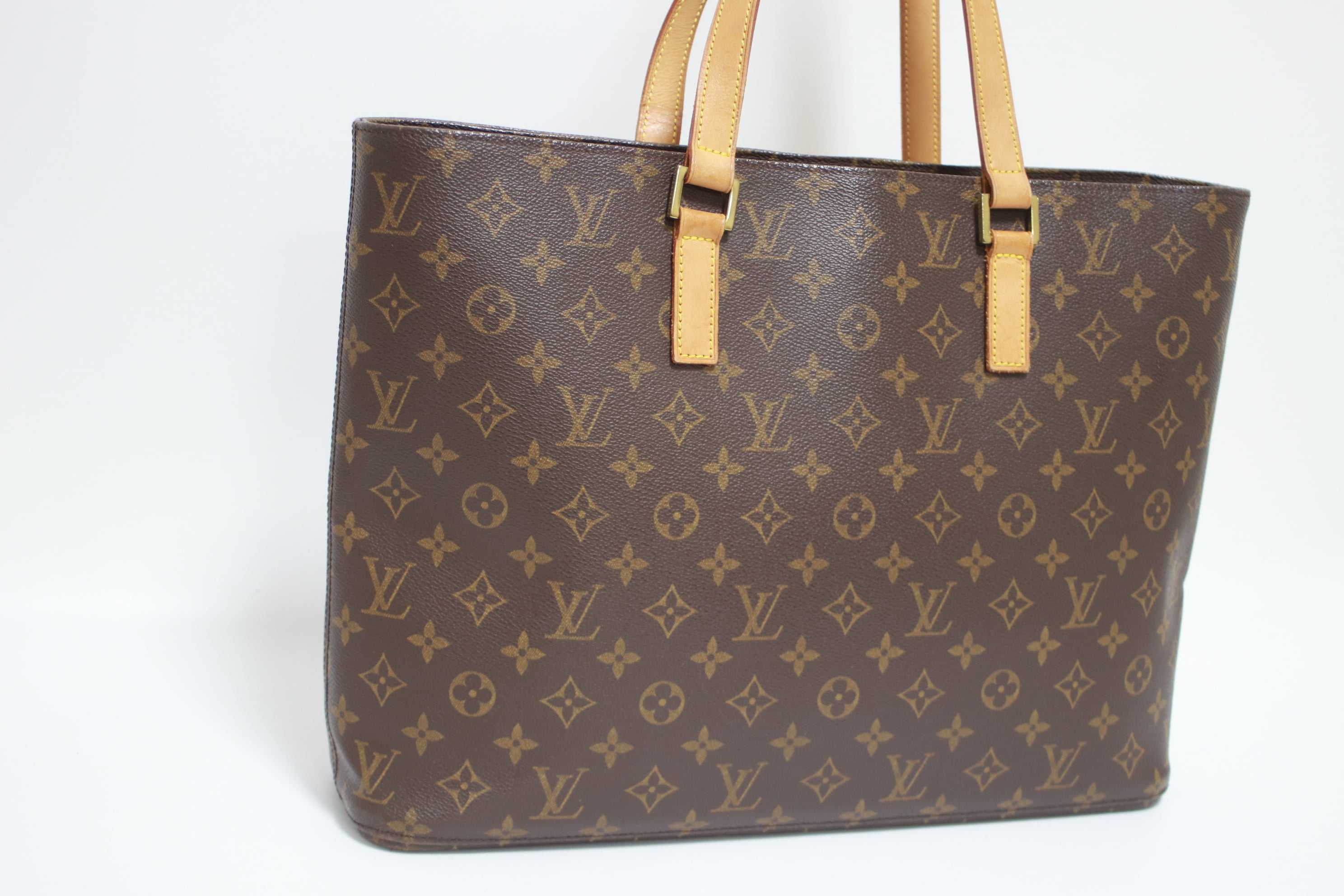 Louis Vuitton Luco Shoulder Tote Bag Used