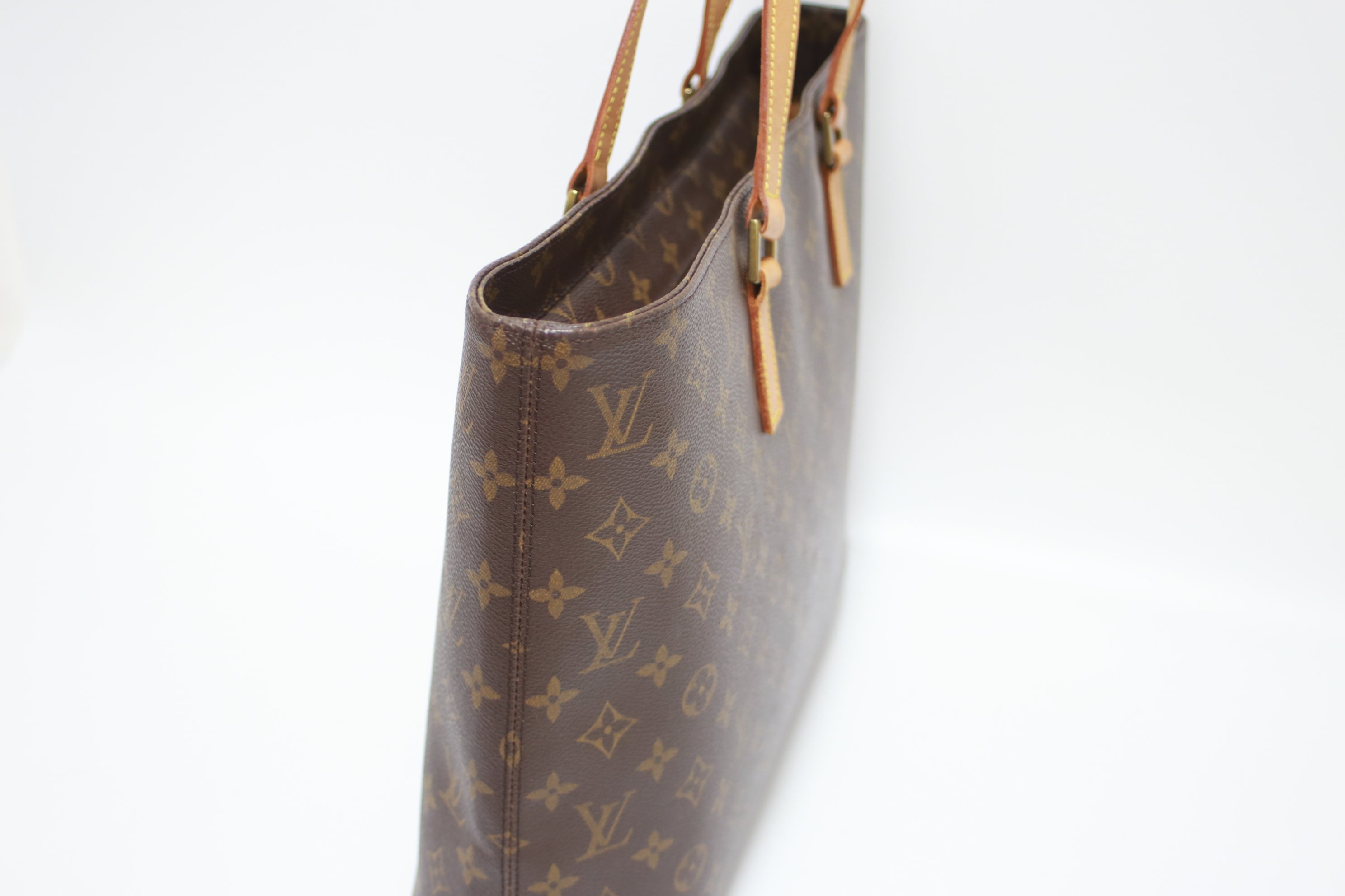 Louis Vuitton Luco Shoulder Tote Bag Used