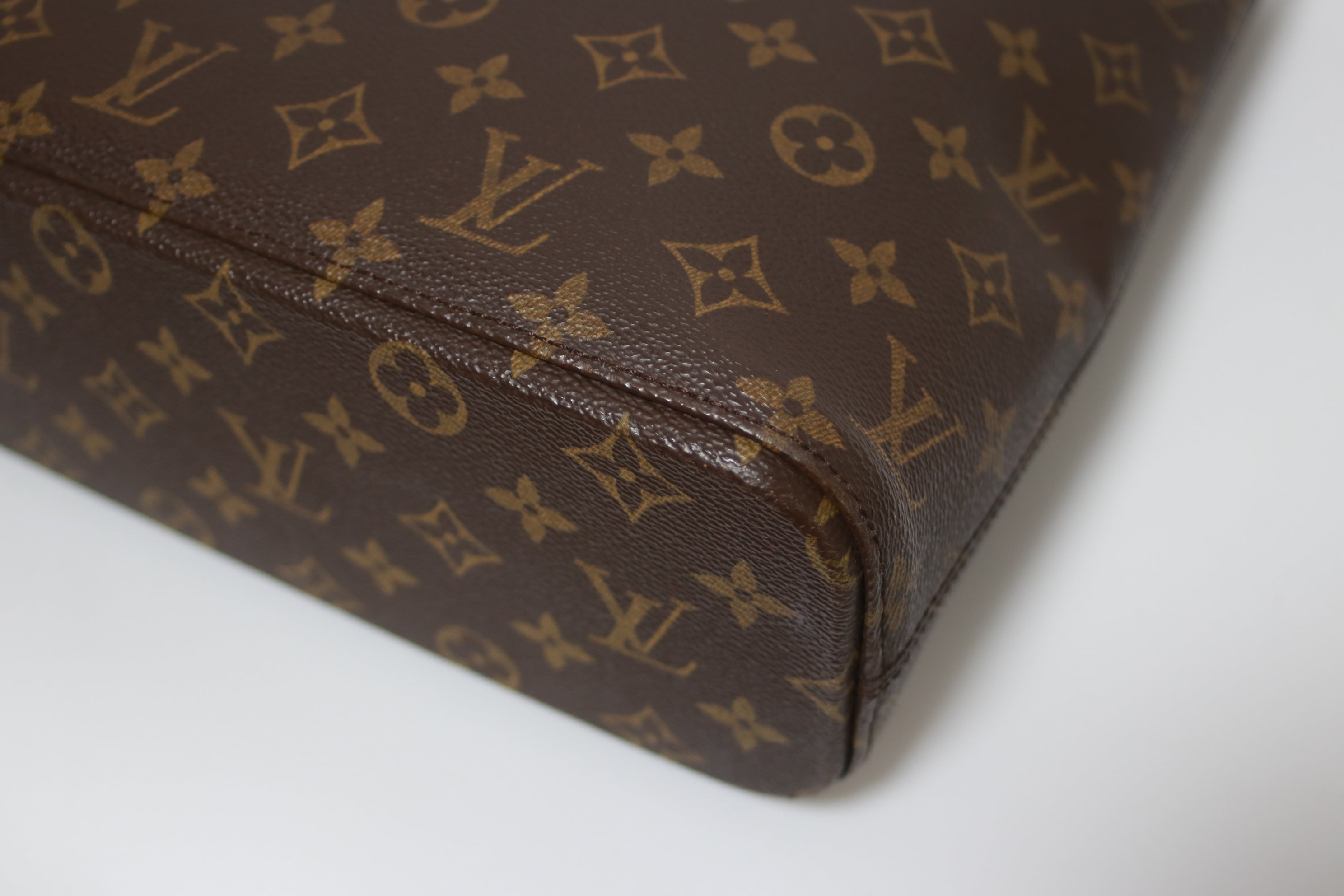 Louis Vuitton Luco Shoulder Tote Bag Used