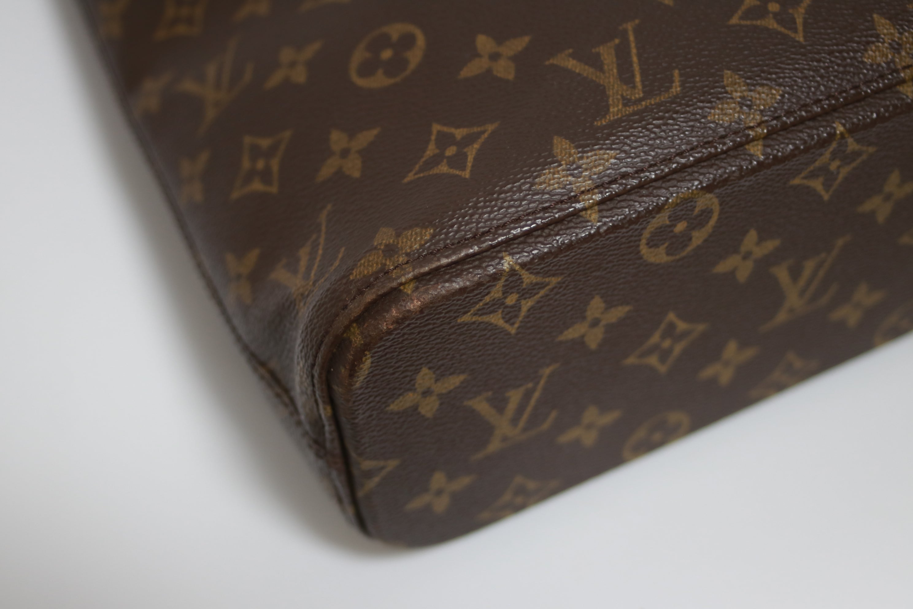 Louis Vuitton Luco Shoulder Tote Bag Used