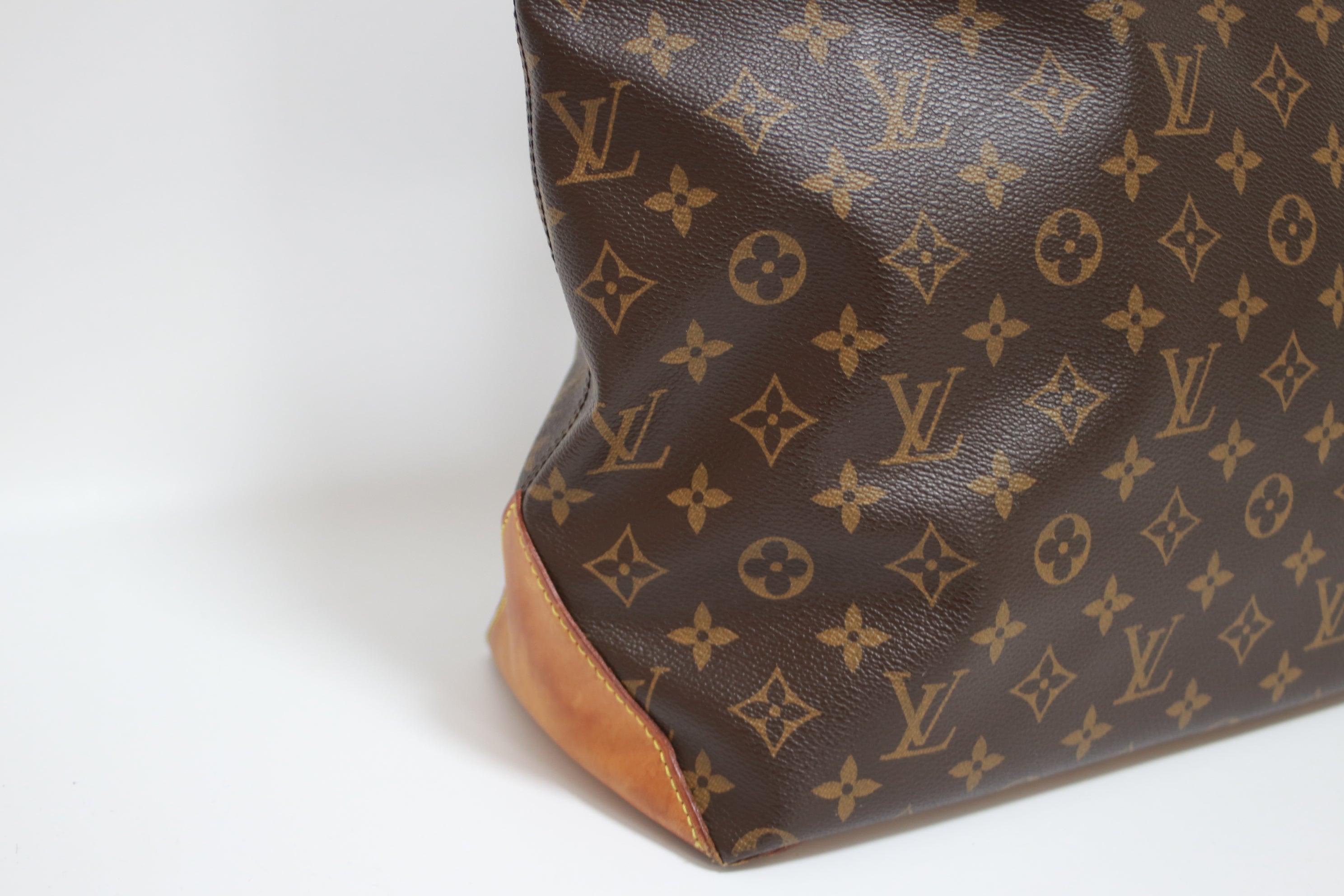 Louis Vuitton Cabas Mezzo Shoulder Tote Bag Used