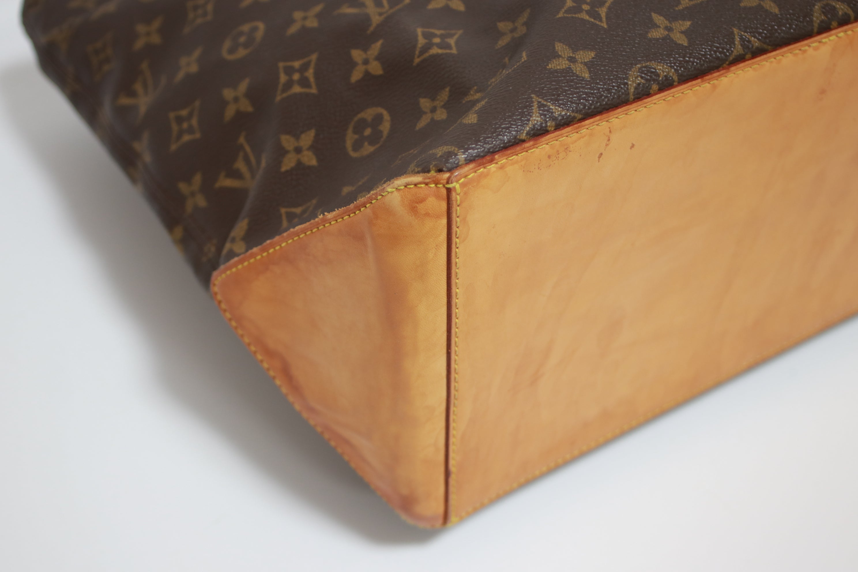 Louis Vuitton Cabas Mezzo Shoulder Bag Used