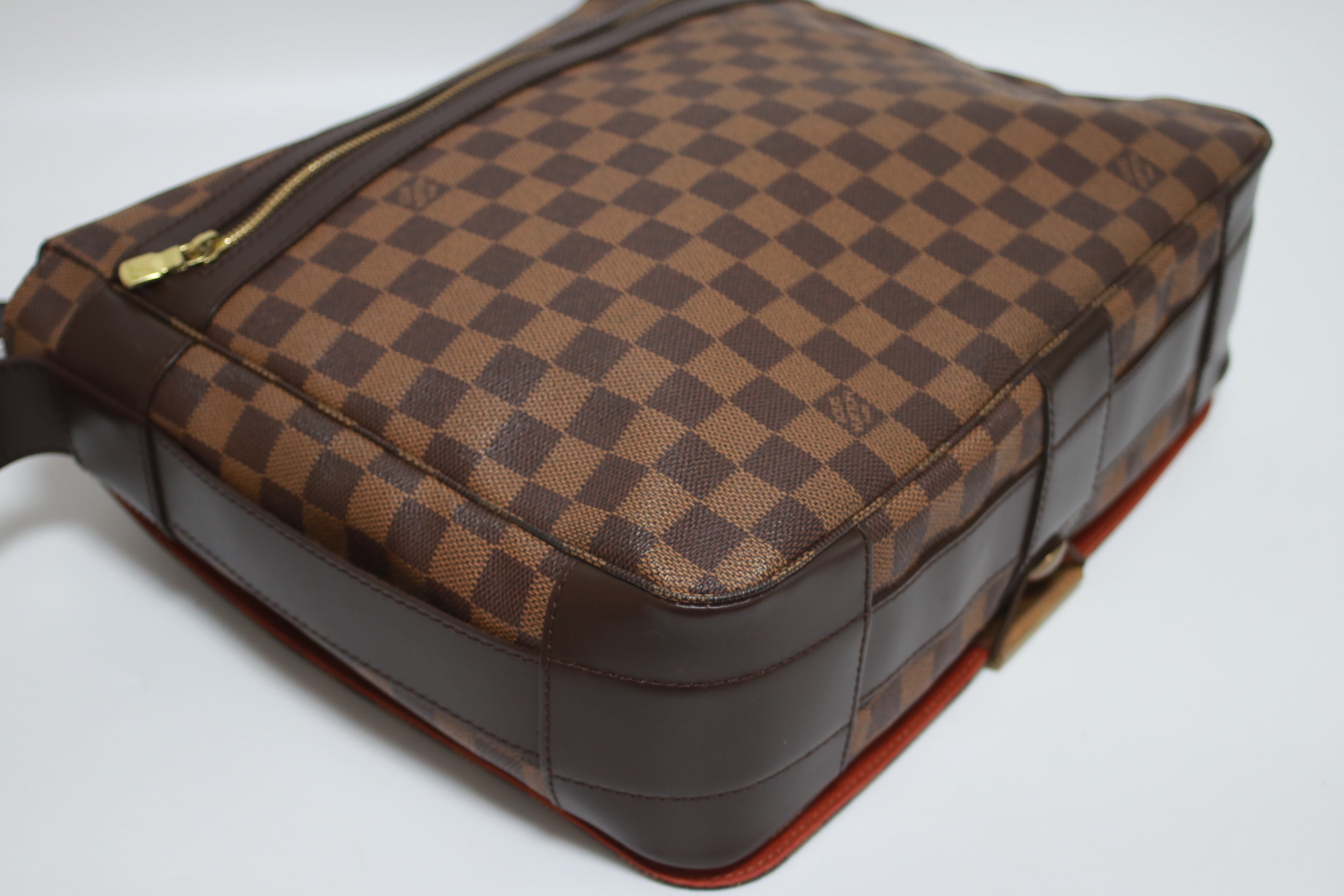 Louis Vuitton Bastille Damier Ebene Messenger Bag Used