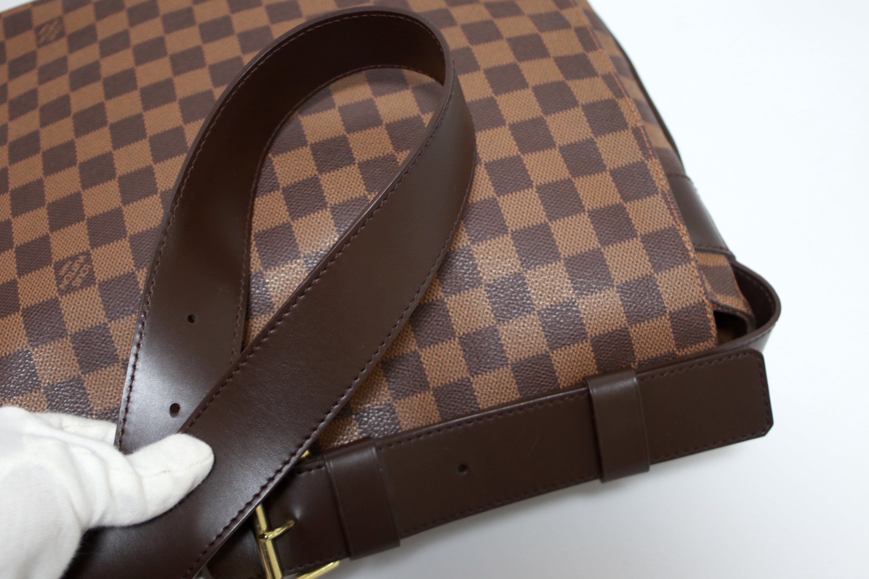 Louis Vuitton Bastille Damier Ebene Messenger Bag Used