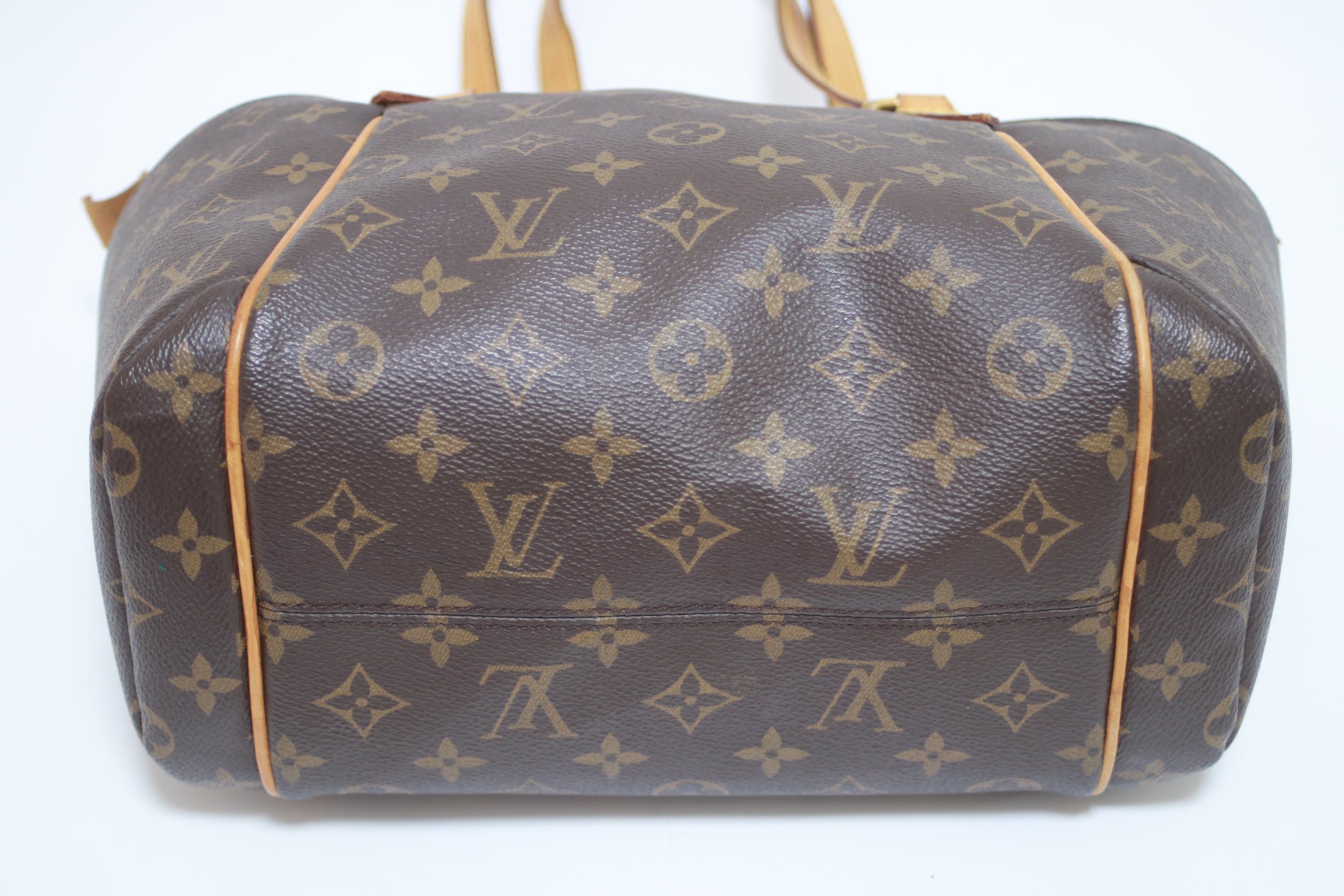 Louis Vuitton Totally PM Handbag Used