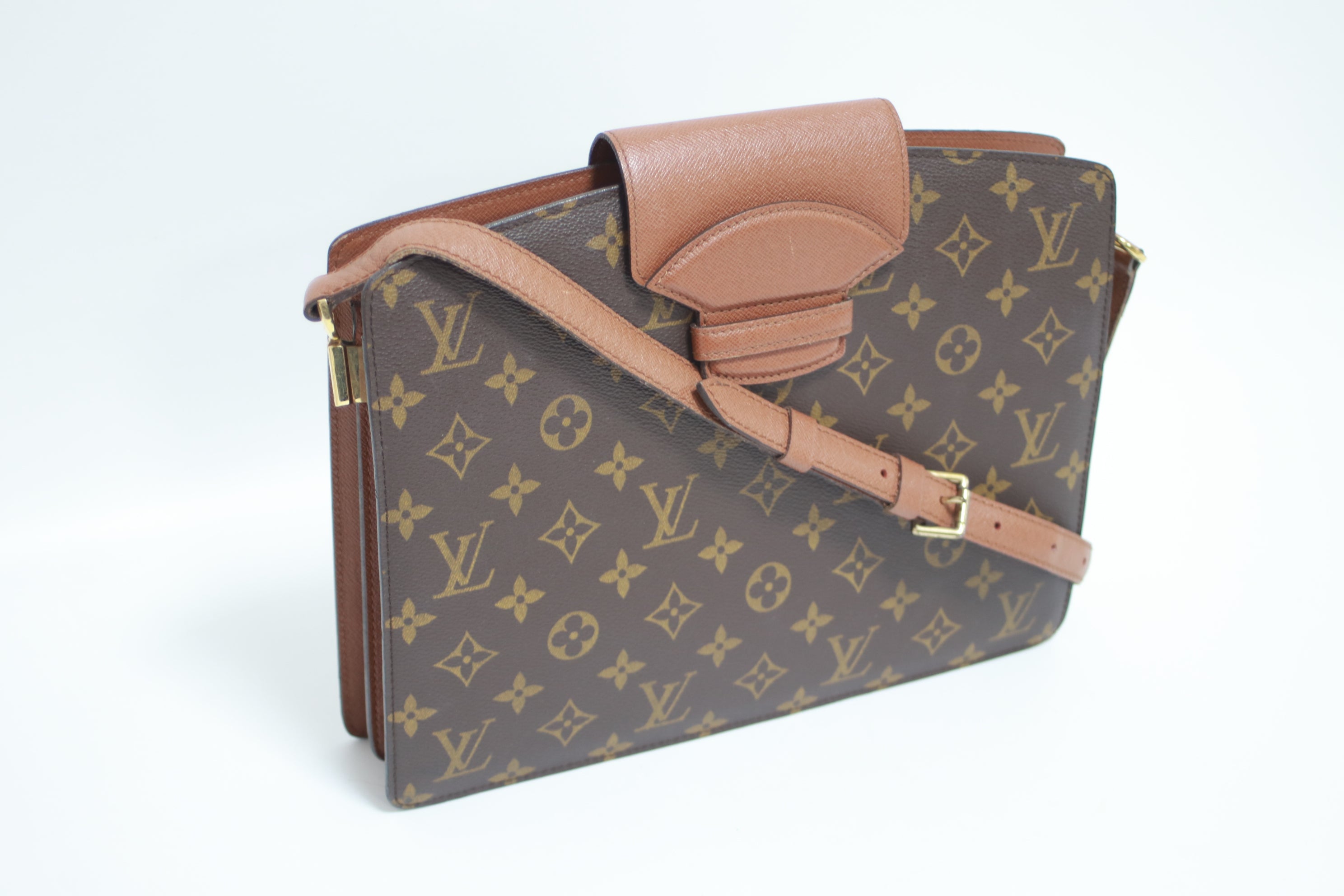 Louis Vuitton Courcelles Shoulder Bag Used