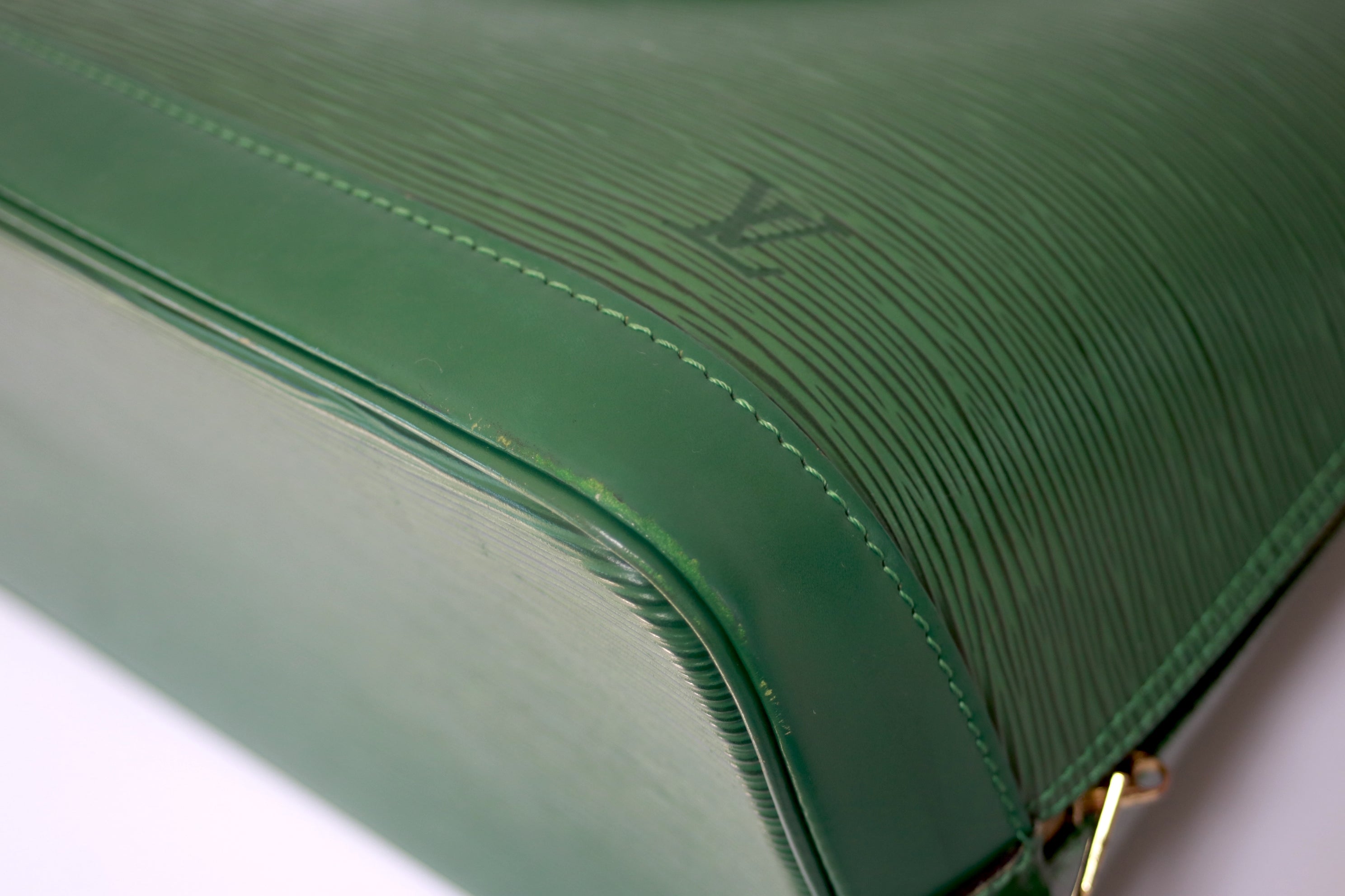 Louis Vuitton Alma PM Epi Leather Green Handbag Used