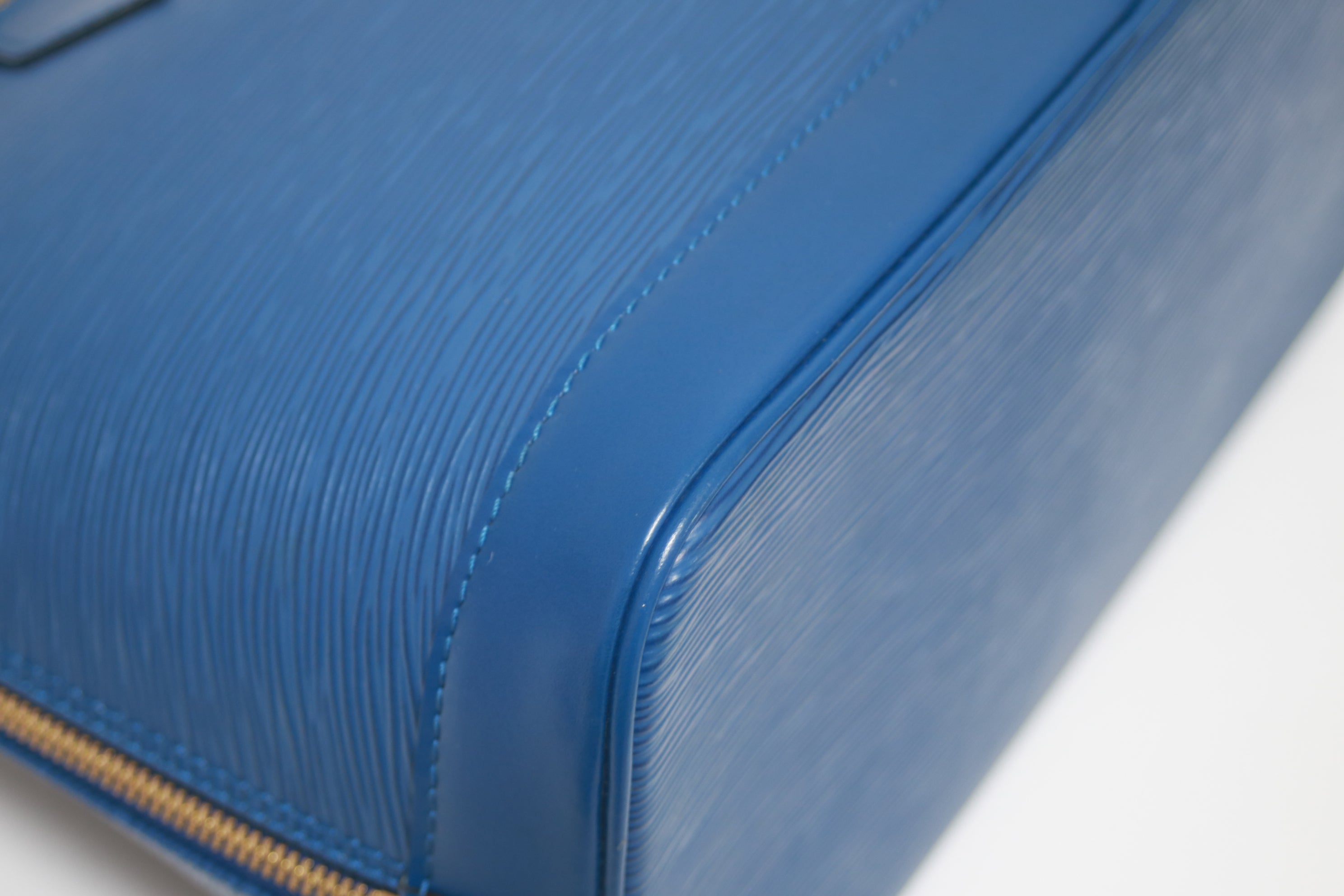 Louis Vuitton Alma PM Epi Blue Used