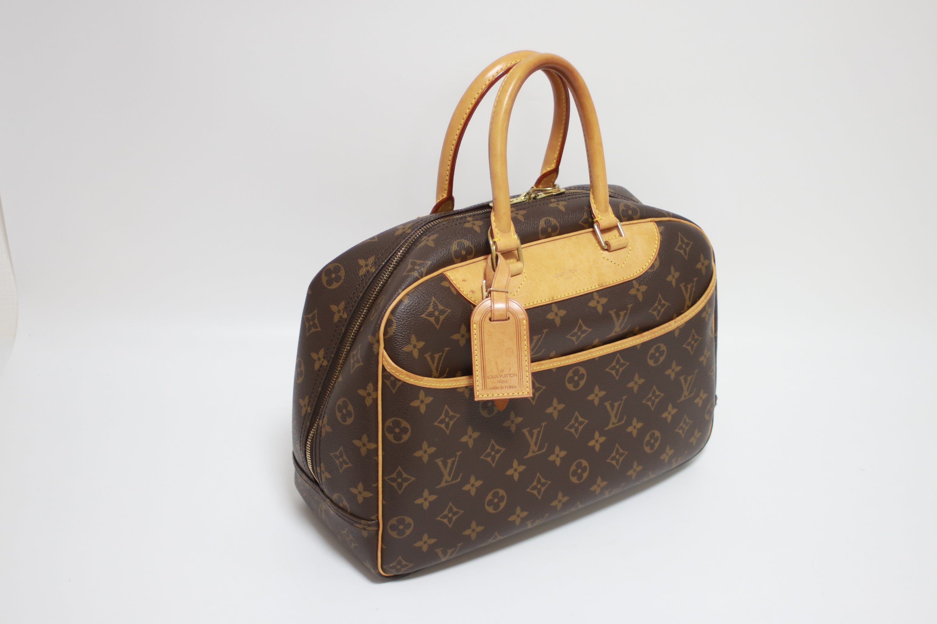 Louis Vuitton Deauville Handbag Used