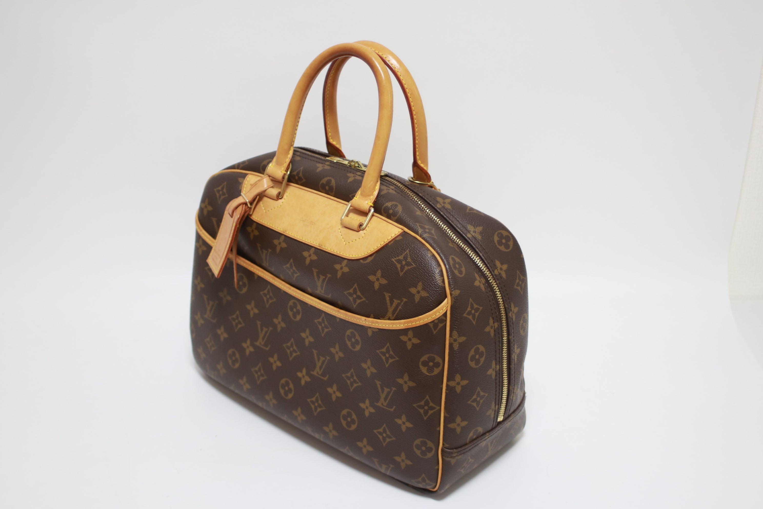 Louis Vuitton Deauville Handbag Used
