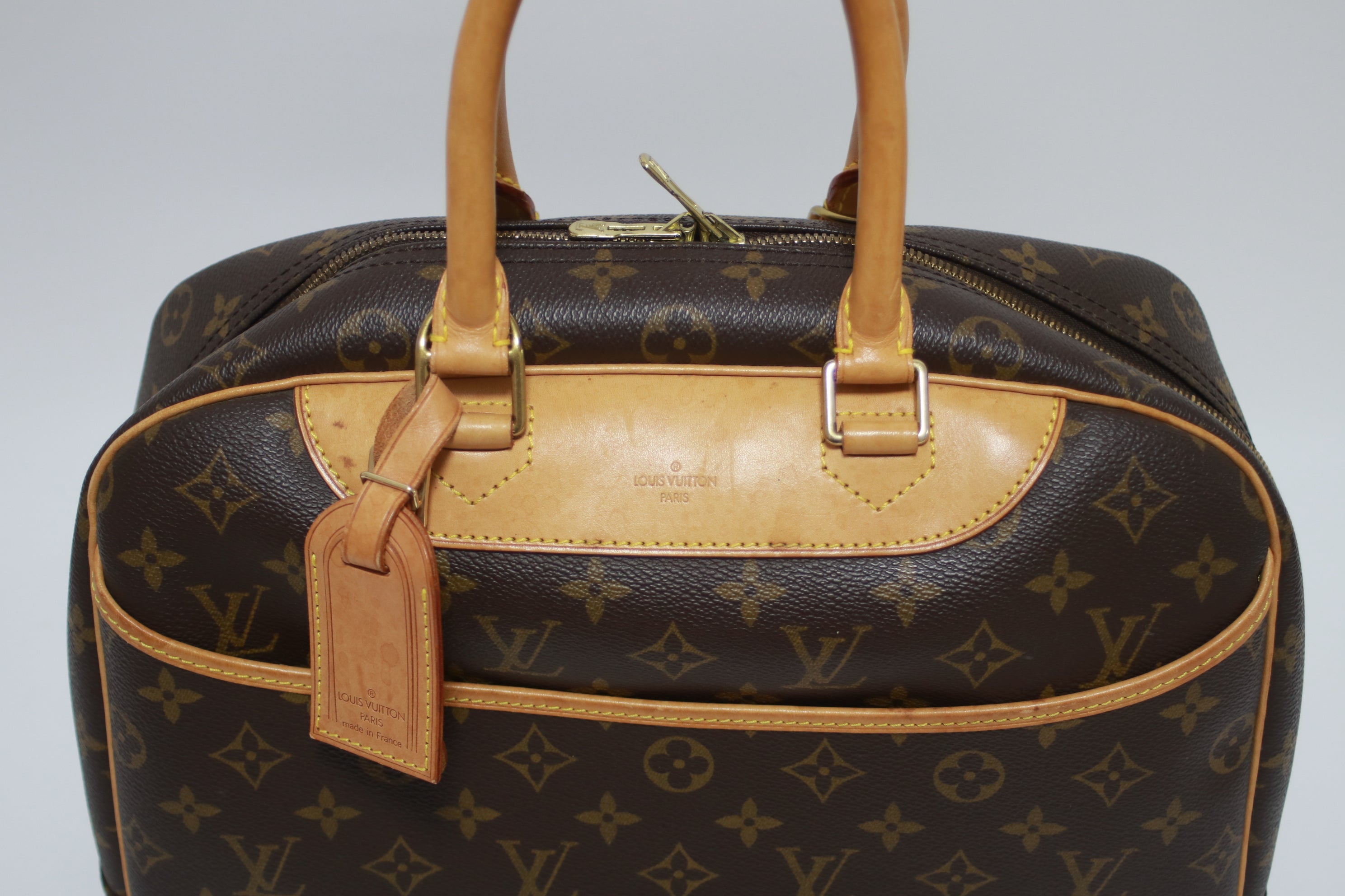 Louis Vuitton Deauville Handbag Used
