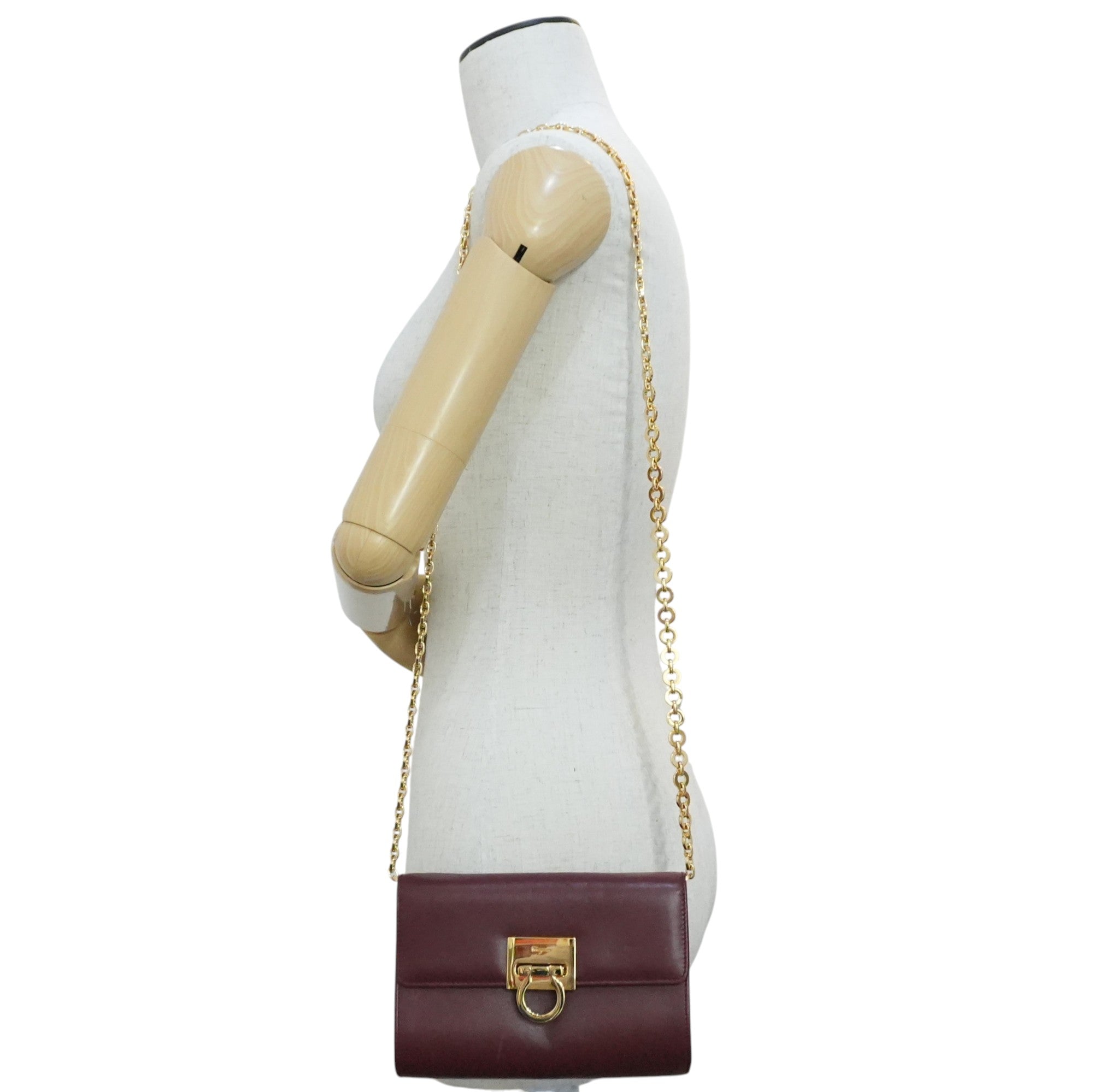 Pre-owned Salvatore Ferragamo Wallet on Chain Burgundy
