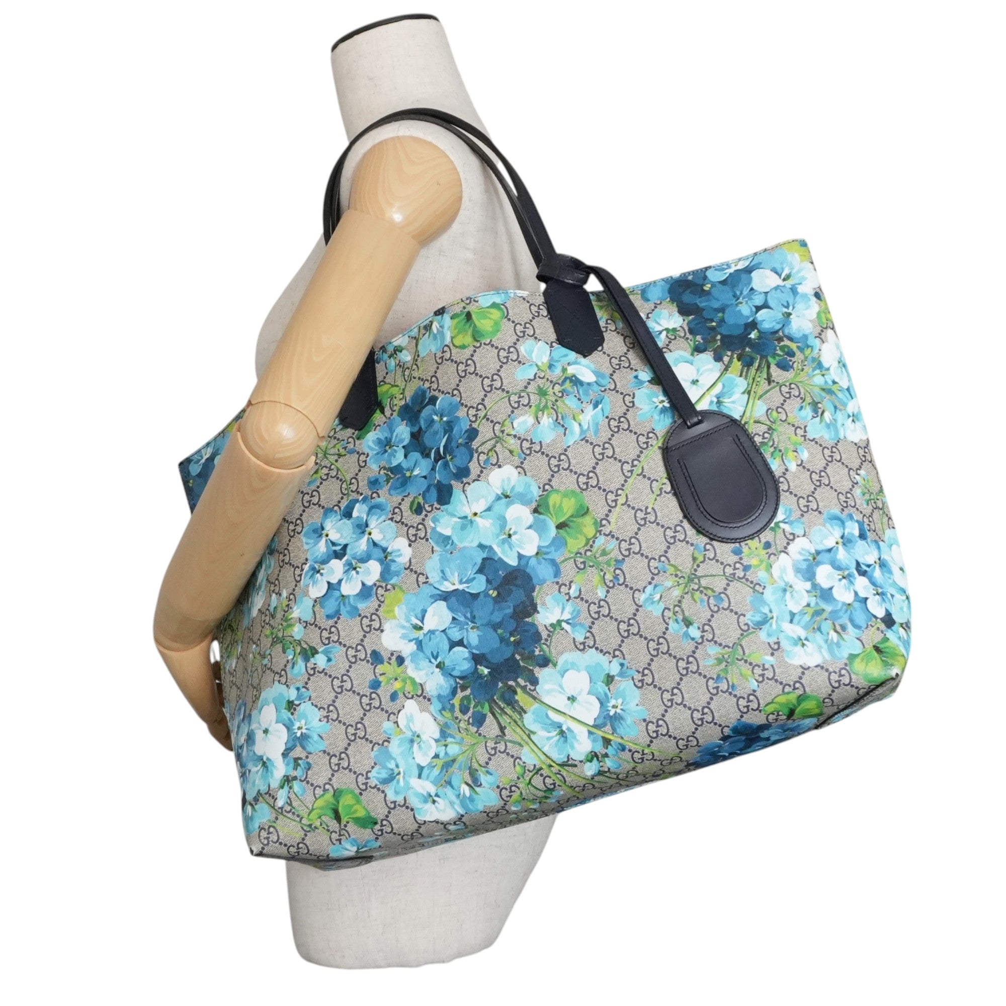 Pre-owned Gucci Canvas Blooms Reversible Tote Bag Blue Used