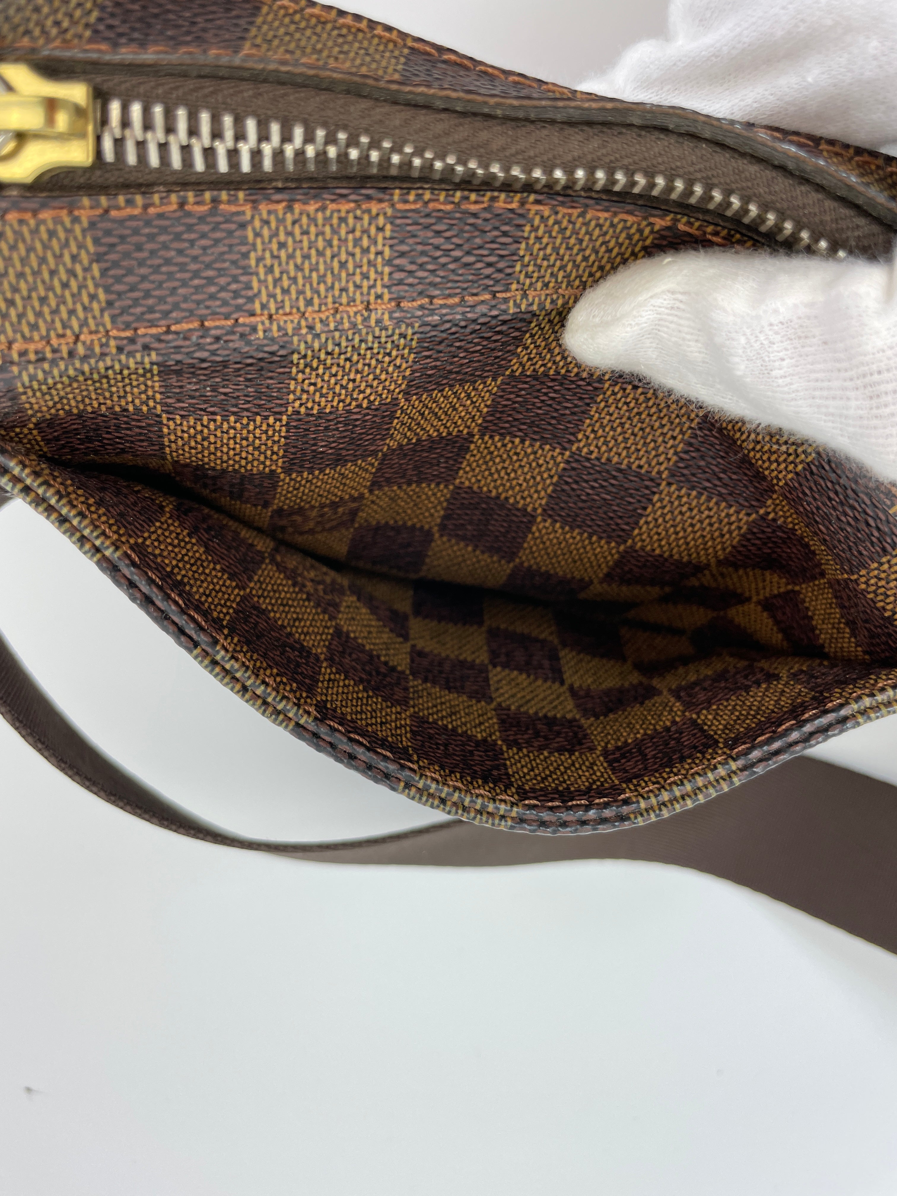 Vintage Louis Vuitton Illovo Damier Ebene MM Shoulder Bag