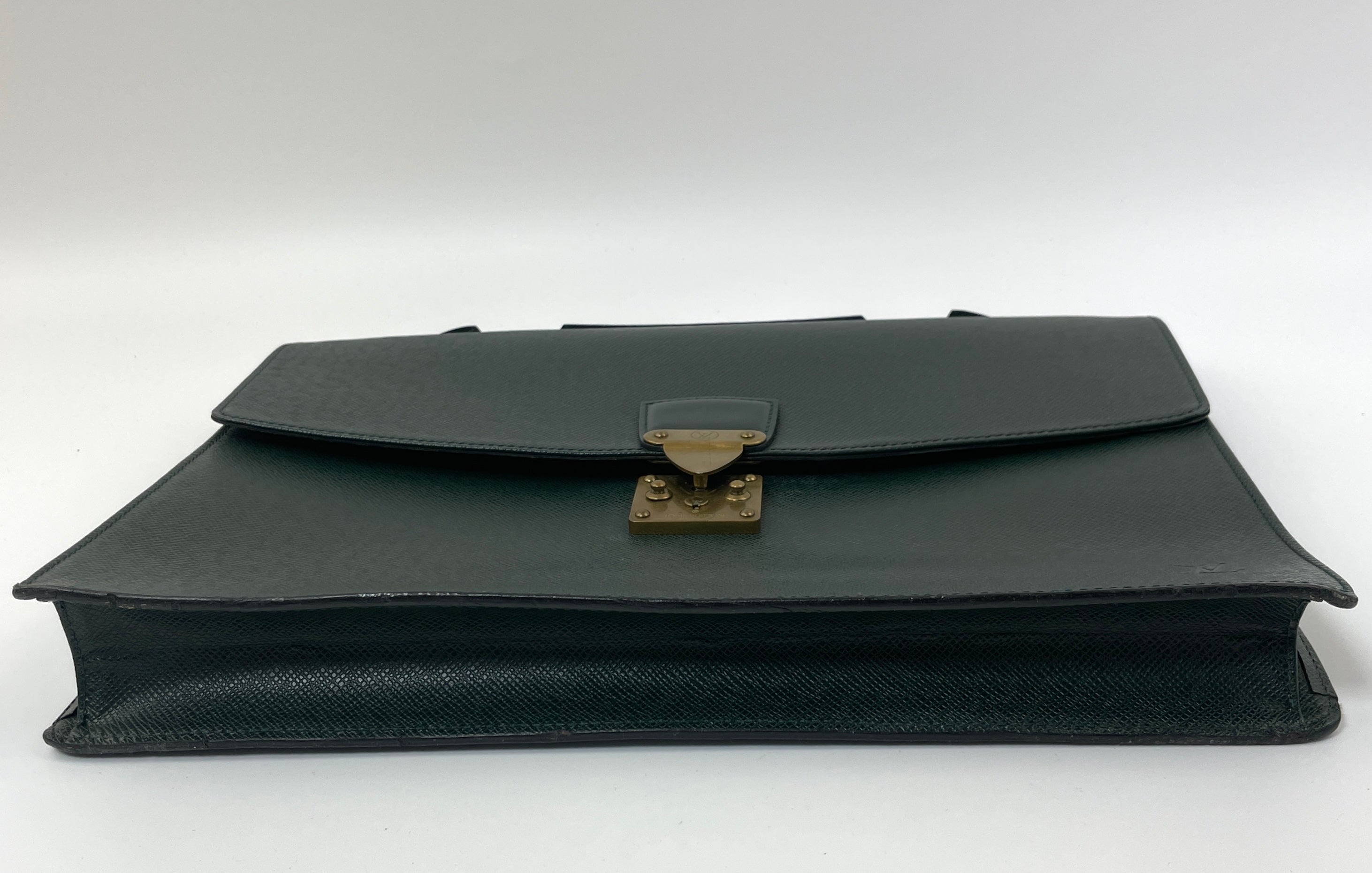 Louis Vuitton Serviette Kourad Briefcase Taiga green Handbag Used (605