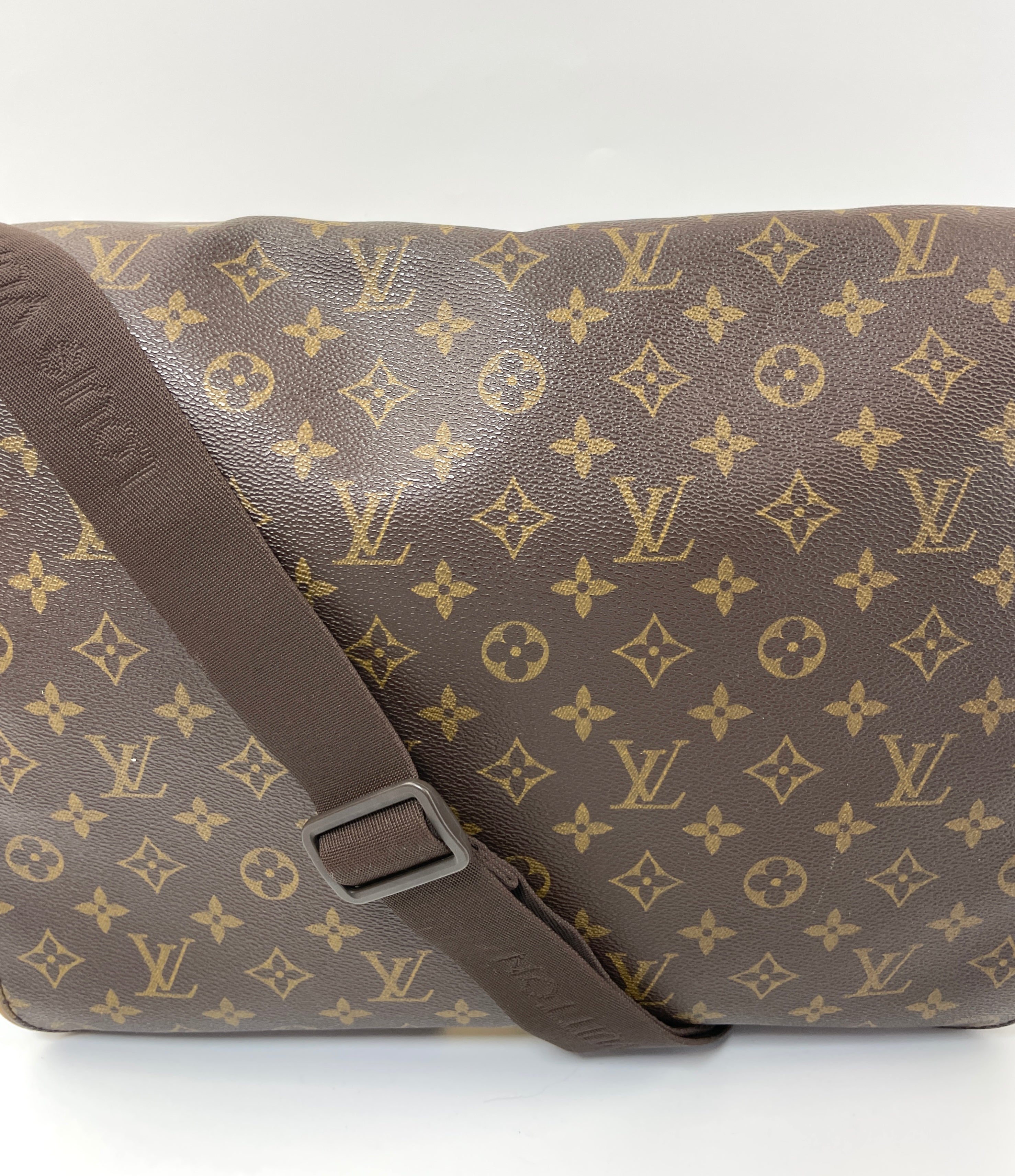 Louis Vuitton Monogram Abbesses Messenger Bag Shoulder Cross Bag
