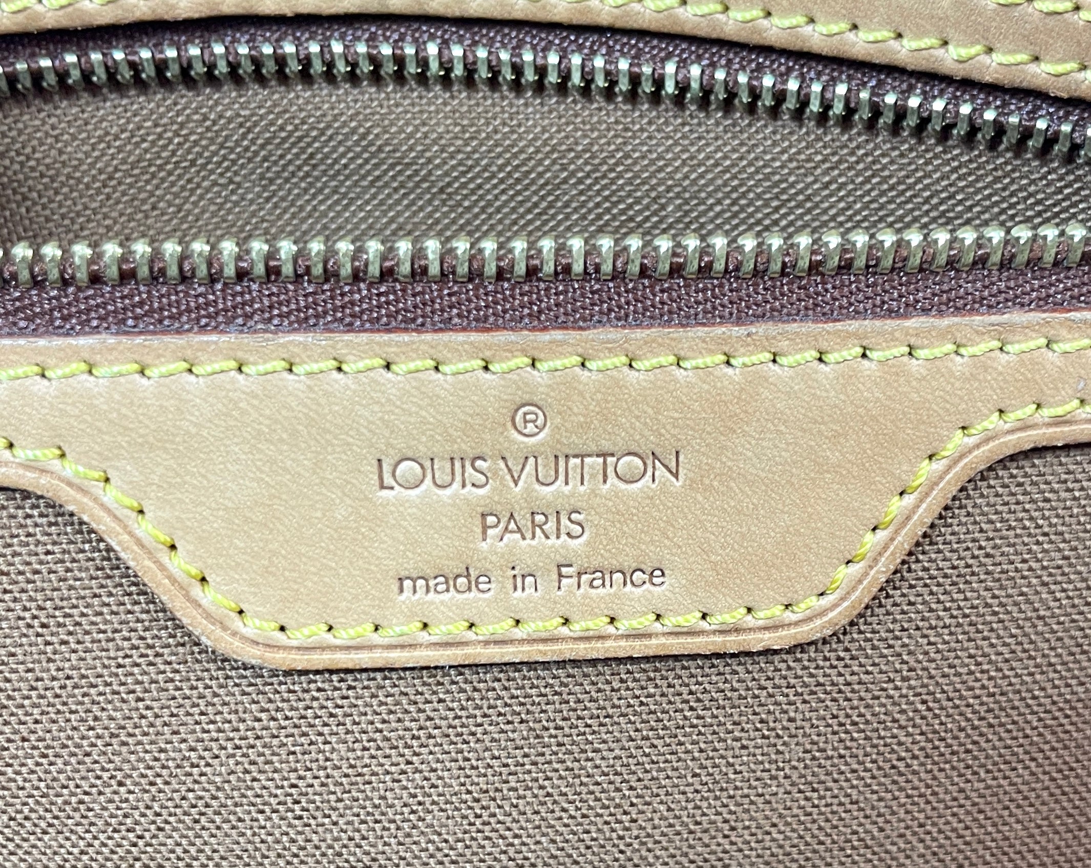 Pre-Owned Louis Vuitton Odyssey Messenger 204415/250 | Rebag