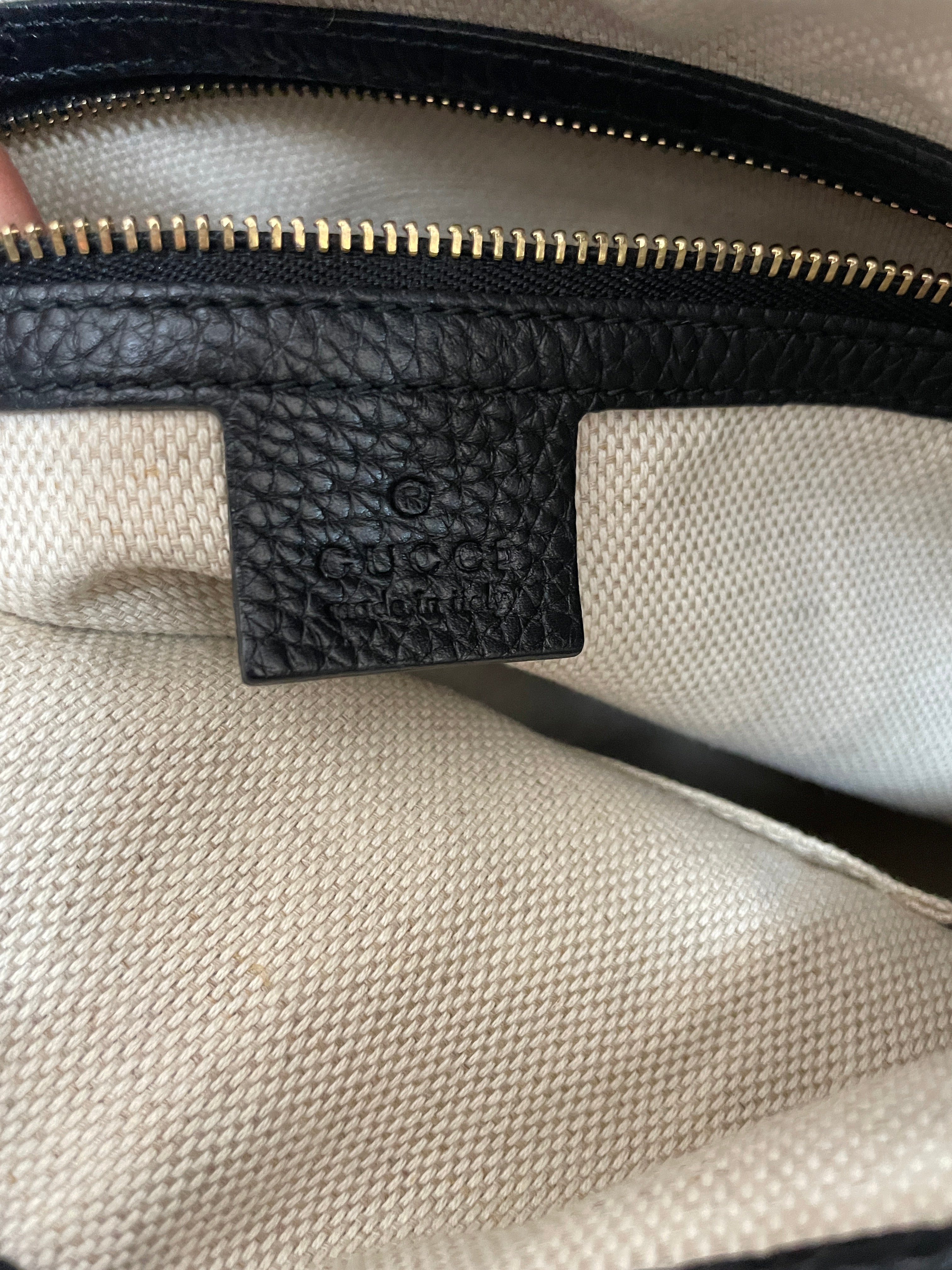 Gucci Soho Two Way Shoulder Bag Black (Missing Strap)Used (7500)