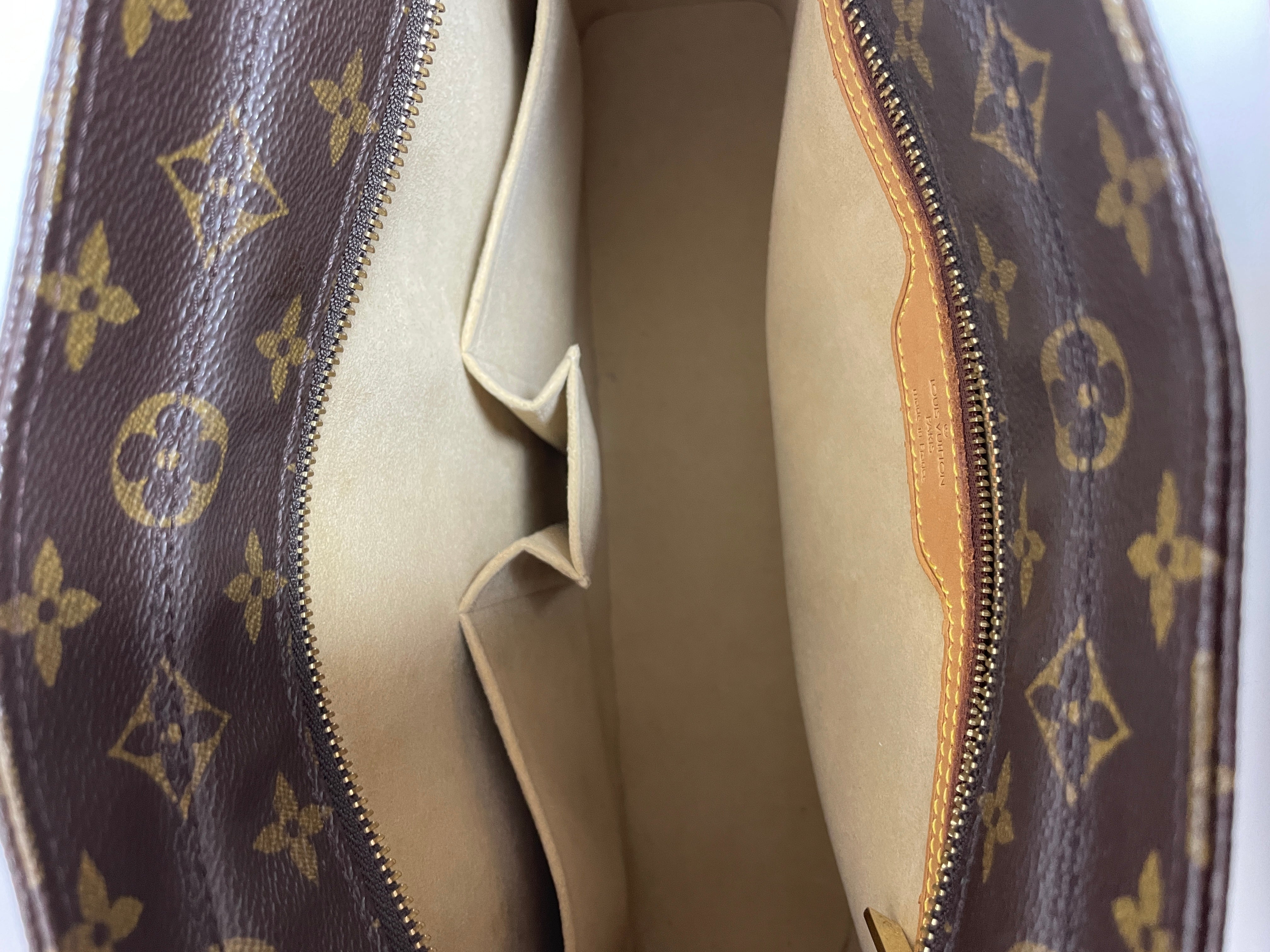 Louis Vuitton Luco Shoulder Tote Bag Used