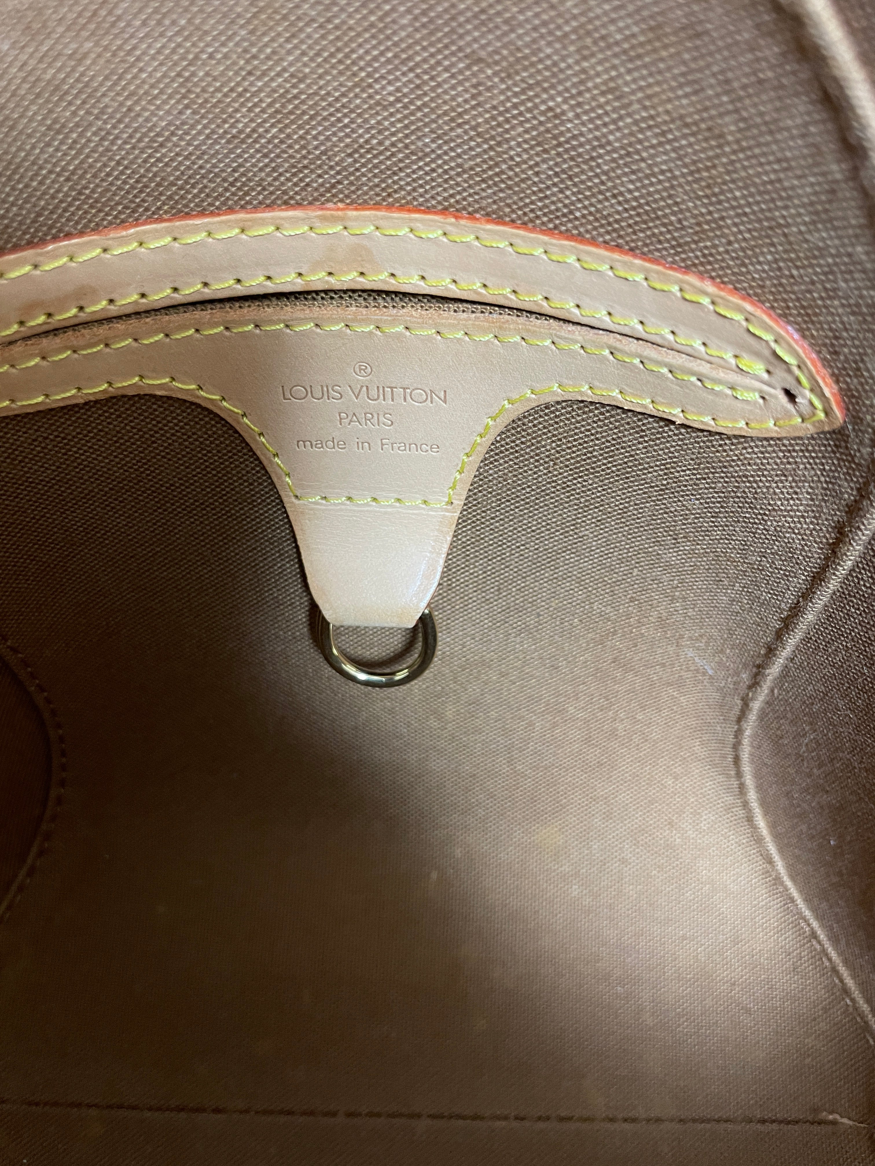 Louis Vuitton Ellipse PM Handbag Used