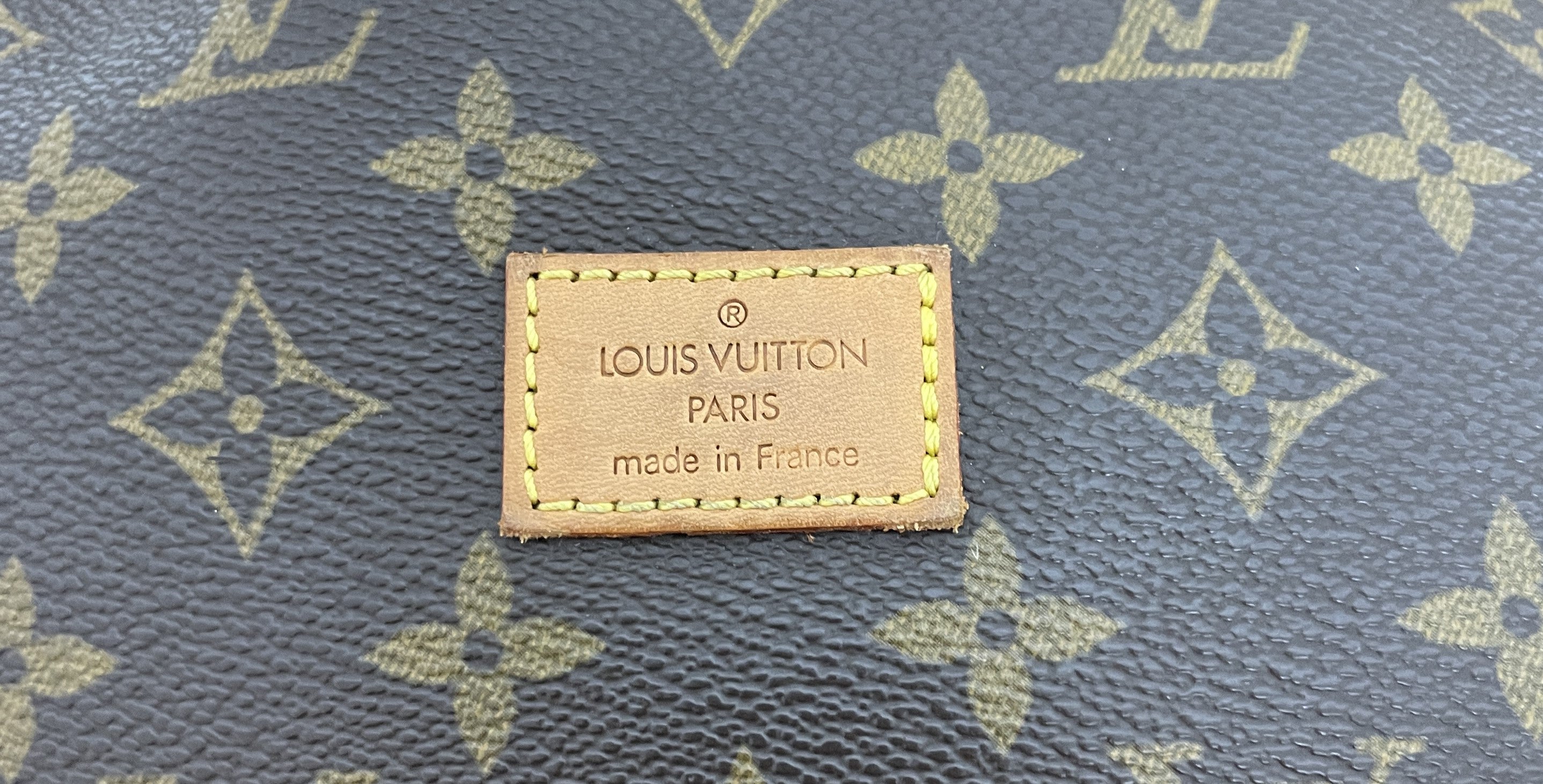 Louis Vuitton Saumur 30 Shoulder Bag Used