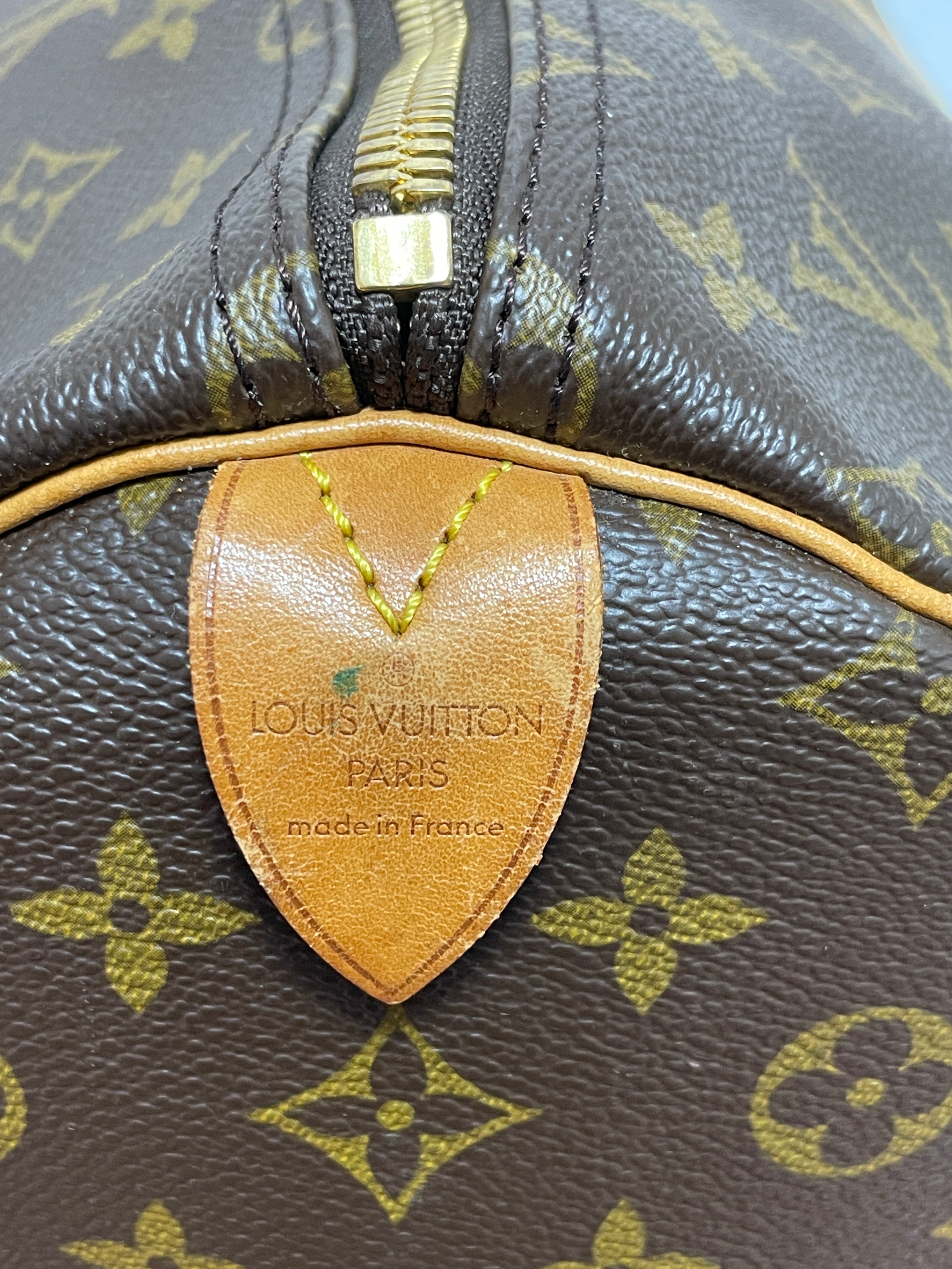 Louis Vuitton Keepall 55 Duffle Bag Used