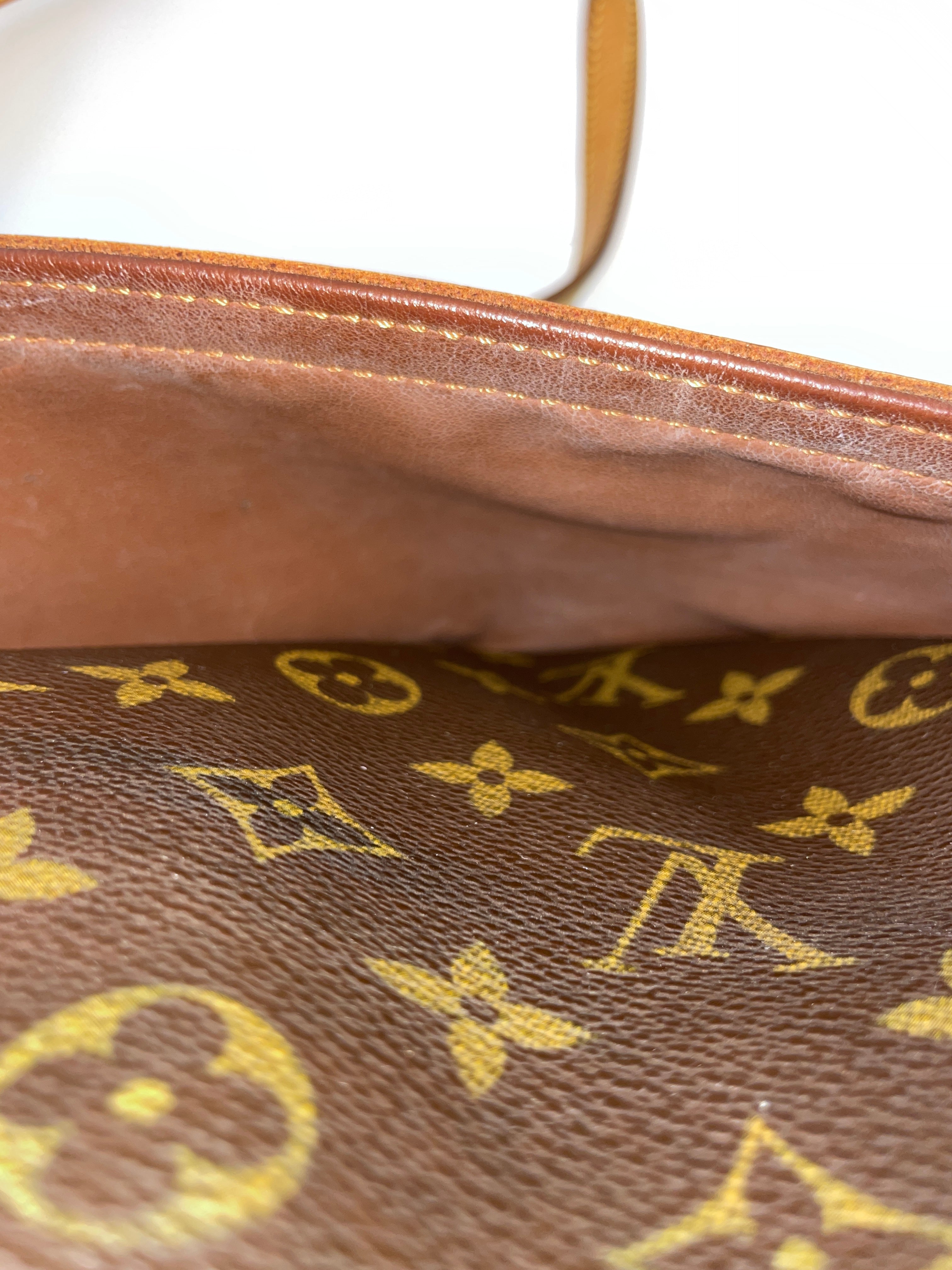 Louis Vuitton Trocadero Shoulder Bag Used