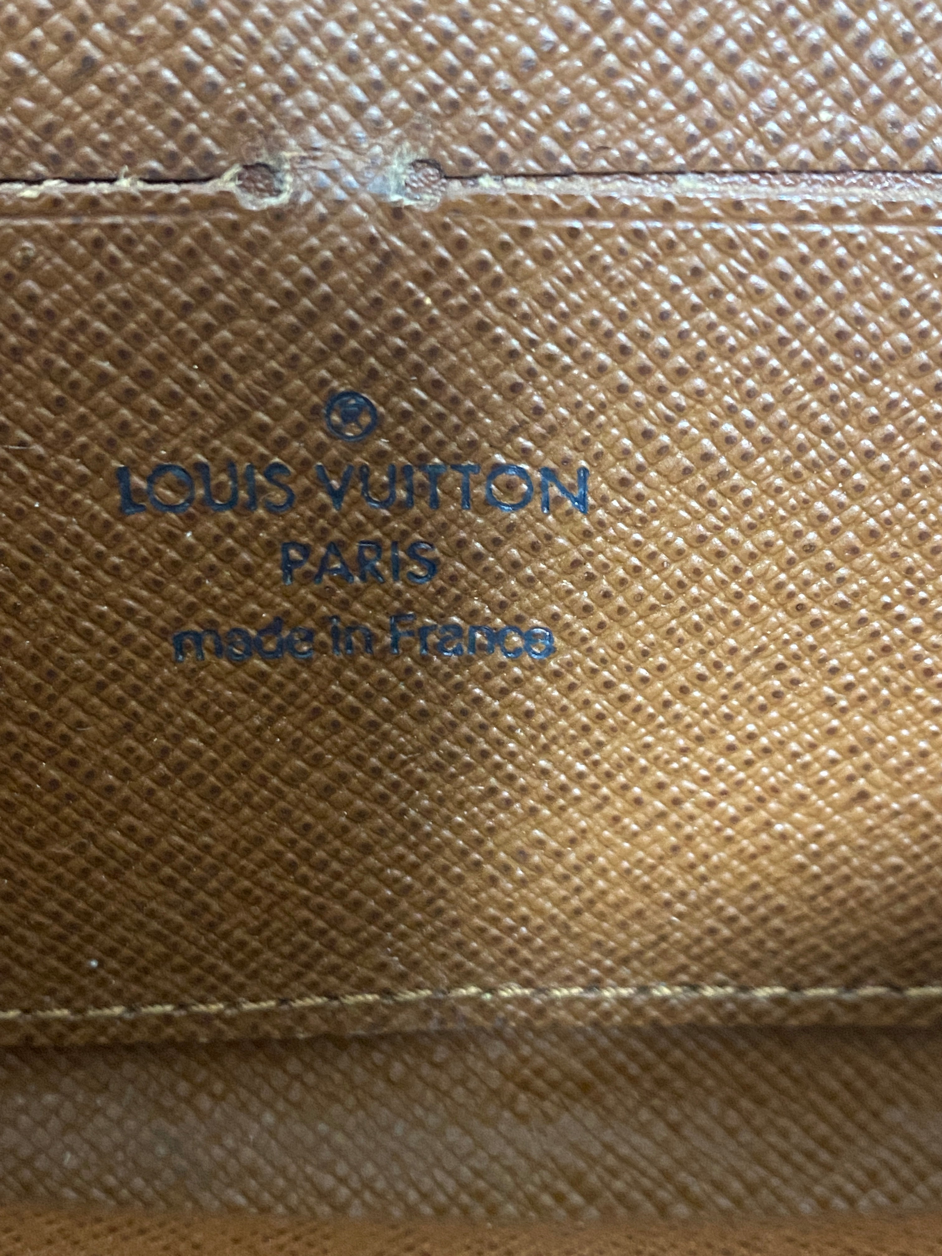 Louis Vuitton Zippy Long Wallet Used