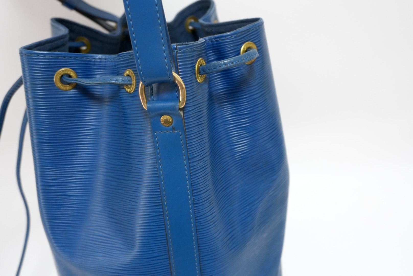 Louis Vuitton Noe GM Epi Blue Bucket Shoulder Bag Used