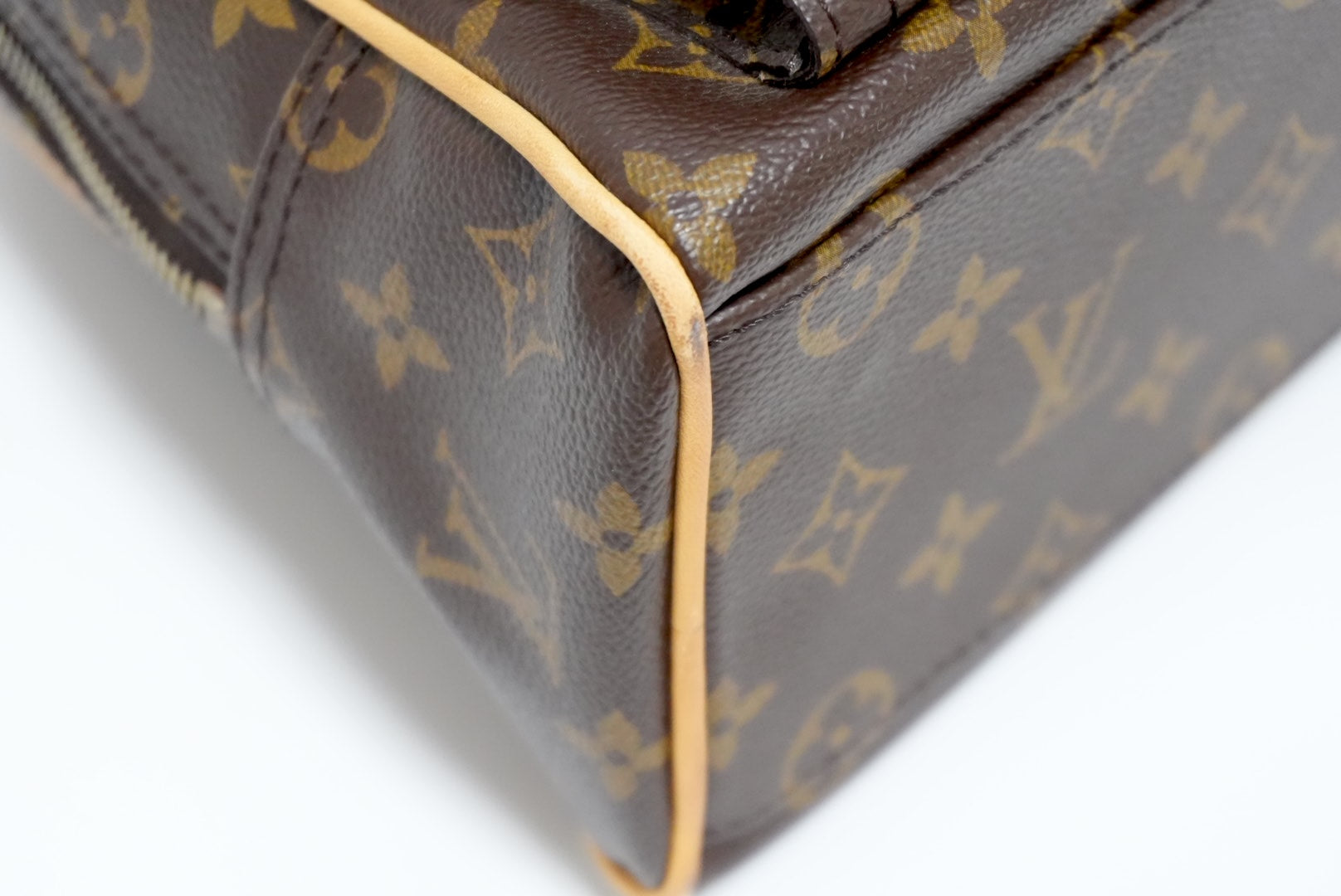 Louis Vuitton Manhattan PM Handbag Used