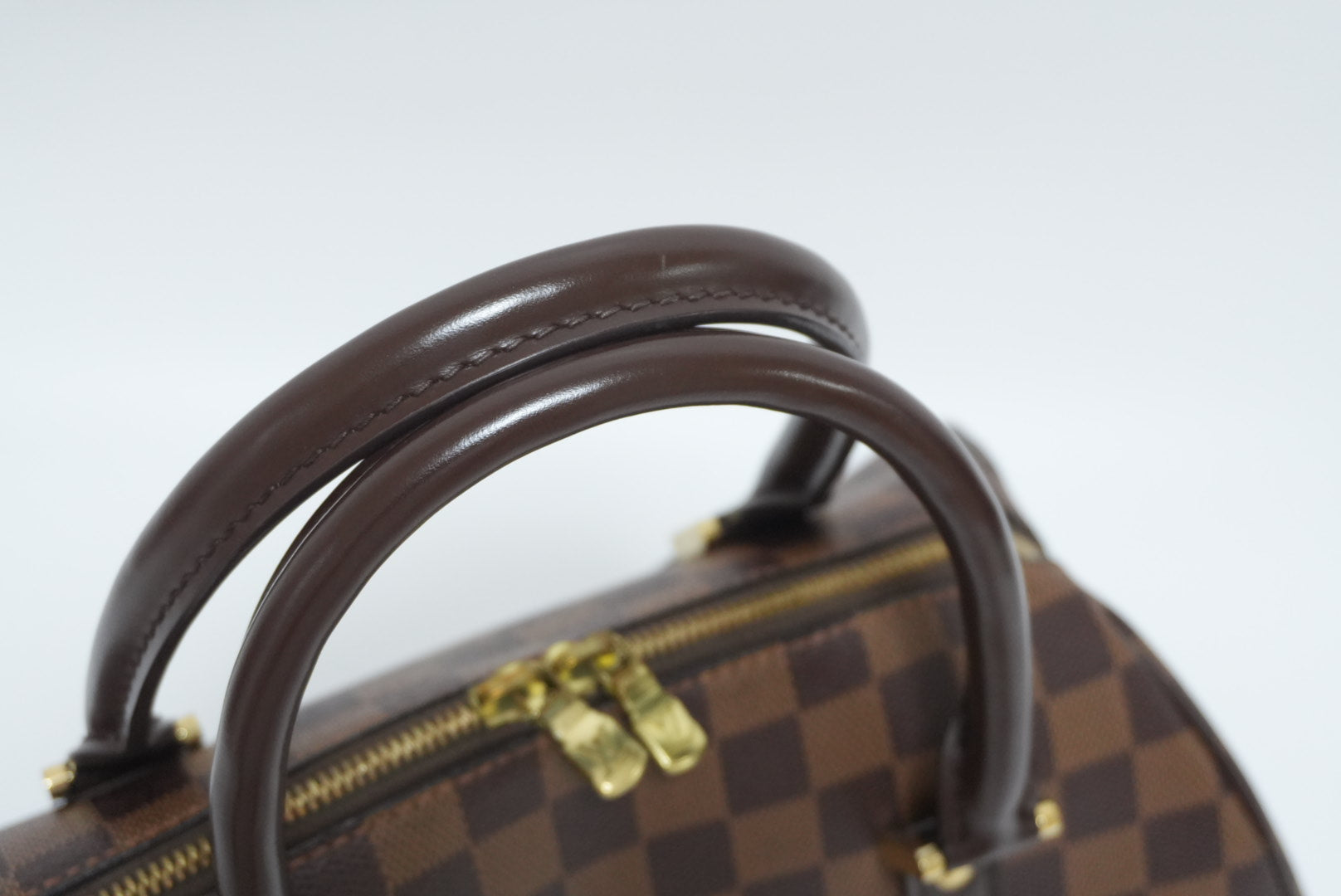 Louis Vuitton Ribera MM Damier Ebene Handbag Used