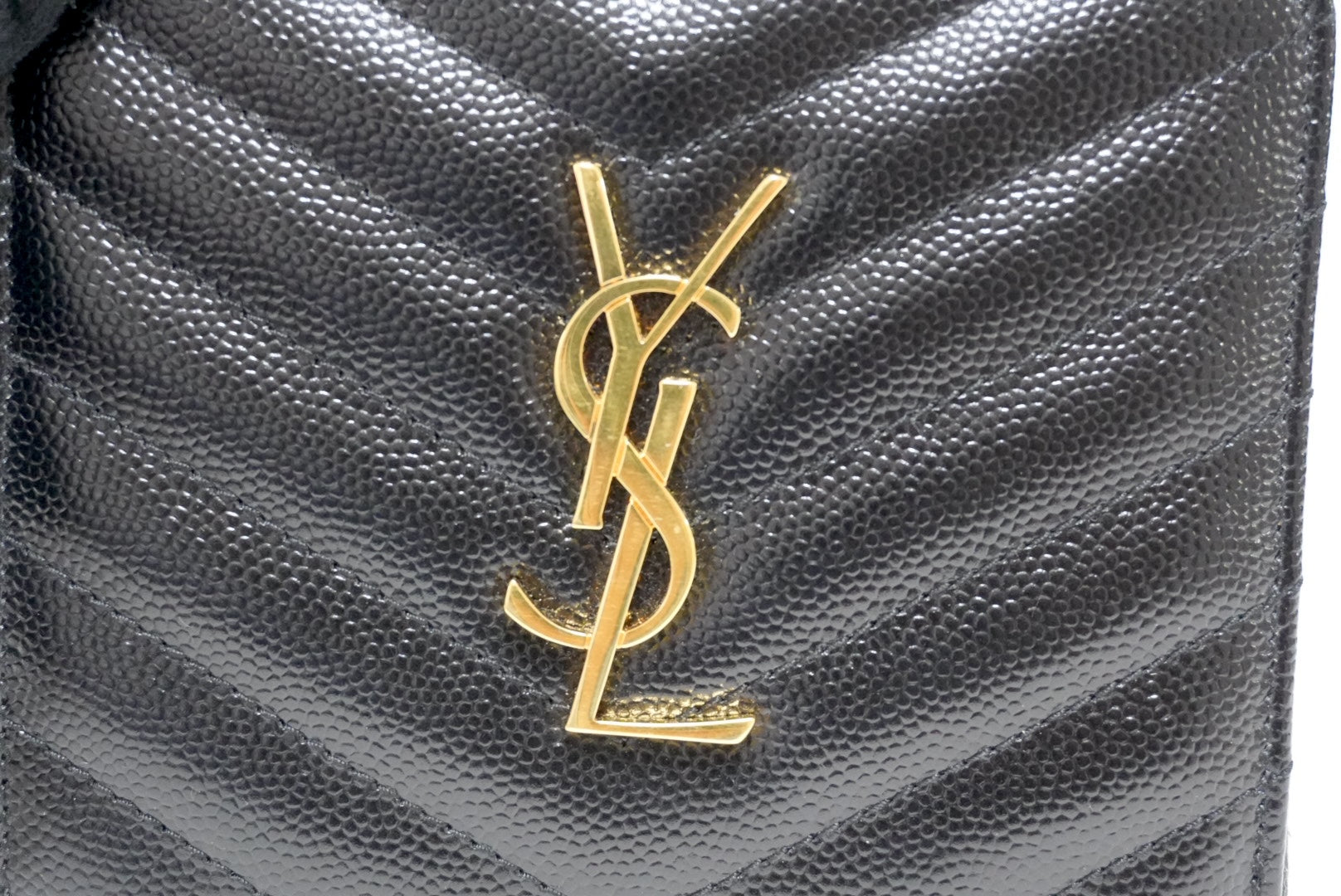 Saint Laurent Zippy Compact Wallet Used