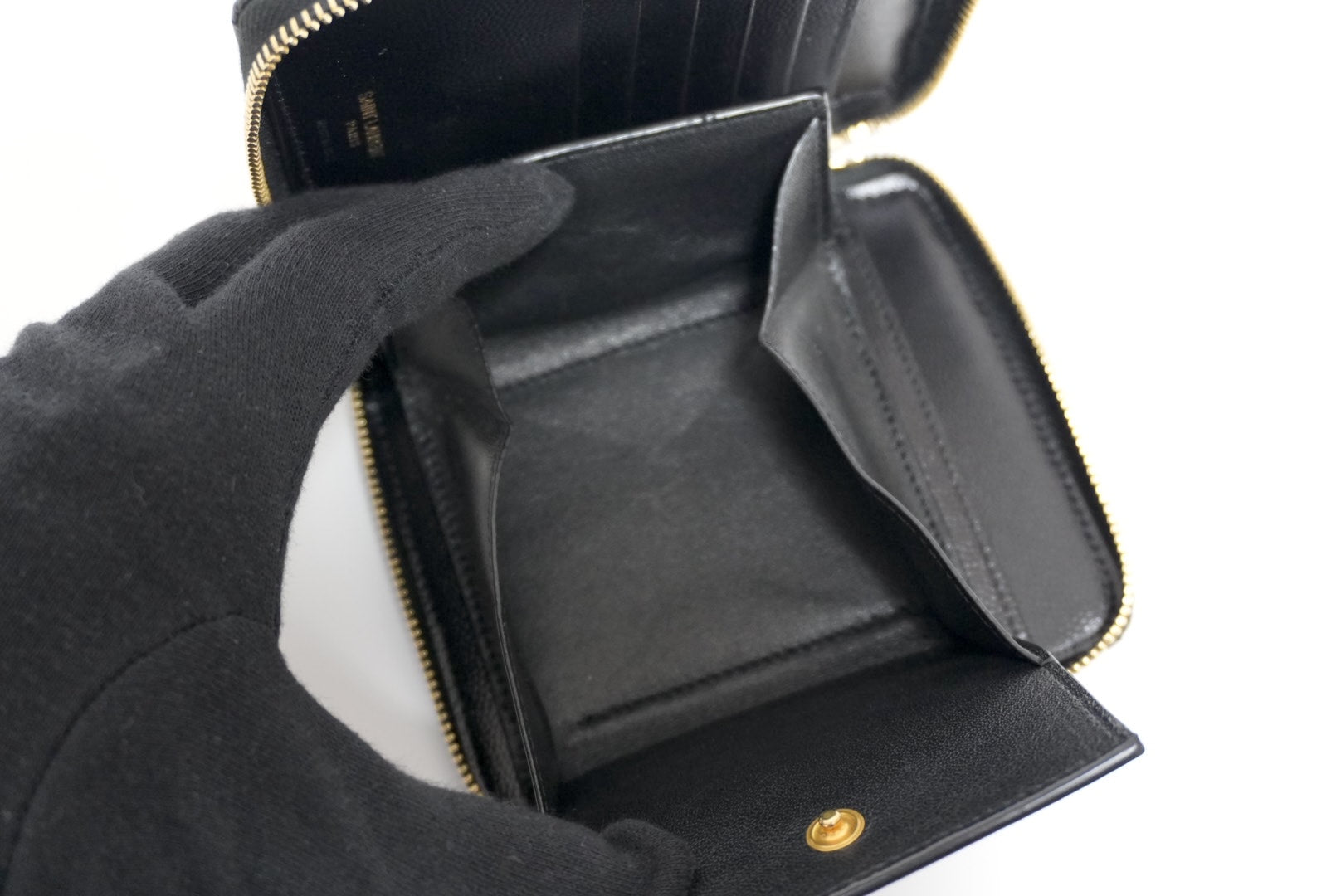 Saint Laurent Zippy Compact Wallet Used