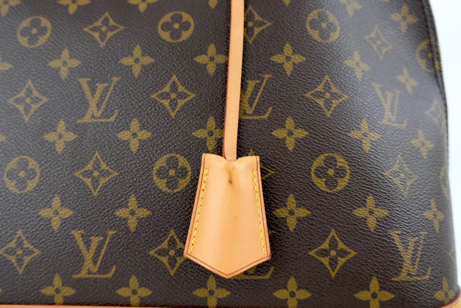 Louis Vuitton Alma GM Monogram Handbag Used