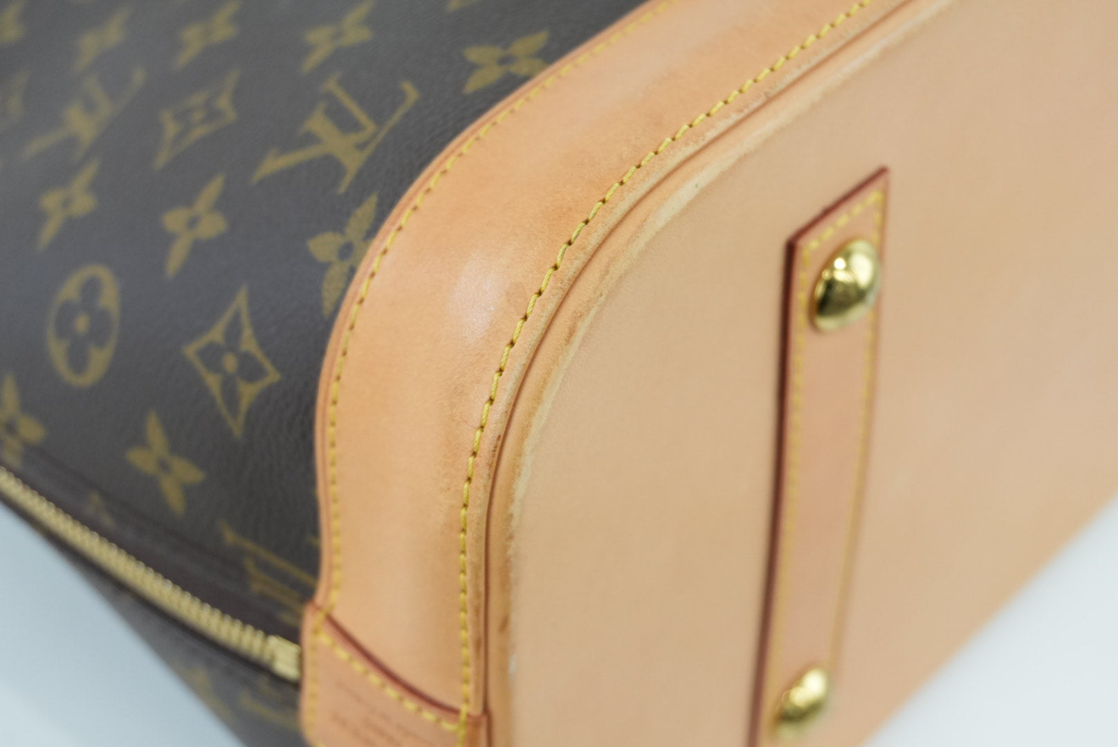 Louis Vuitton Alma GM Monogram Handbag Used