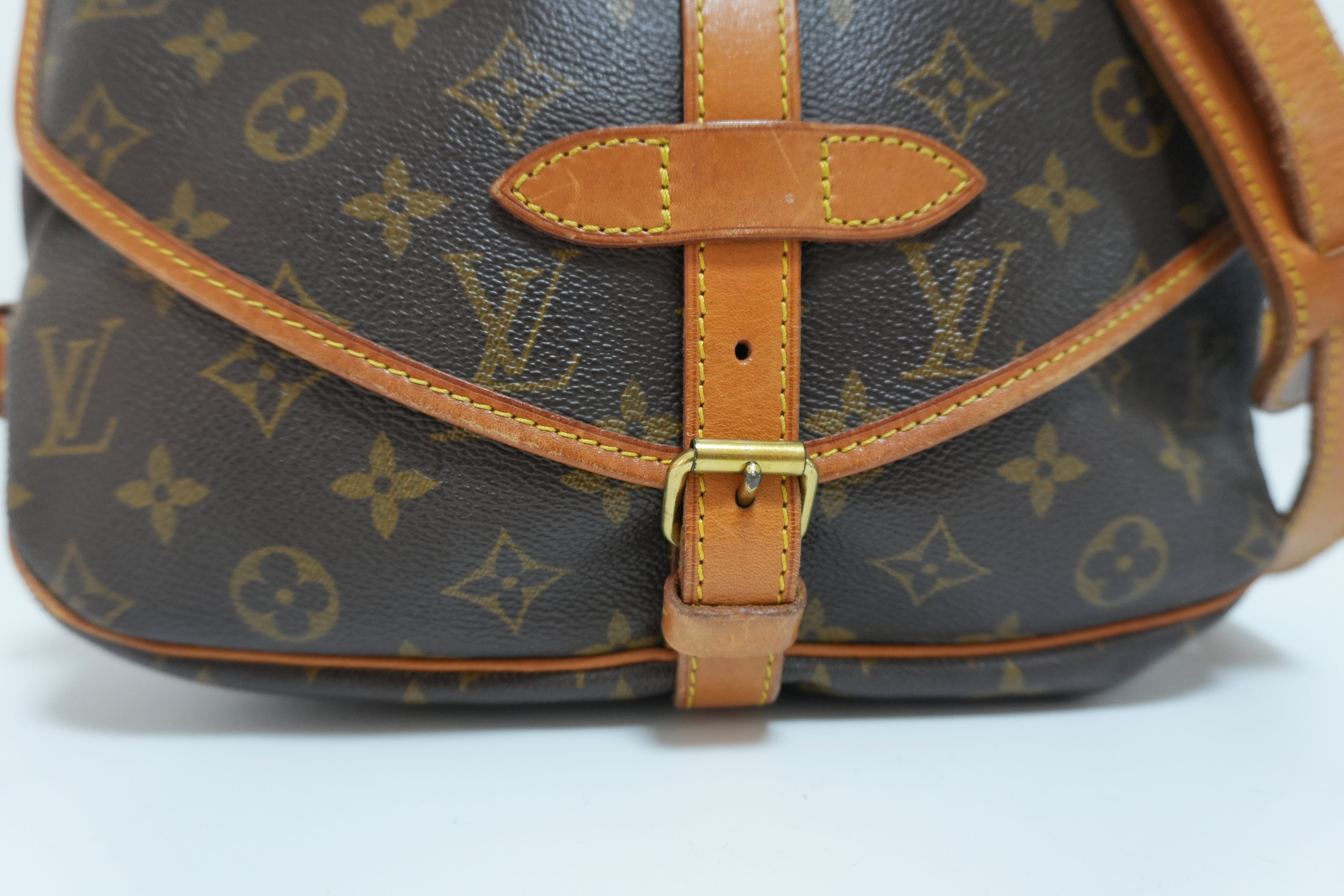 Louis Vuitton Saumur 30 Shoulder Bag Used