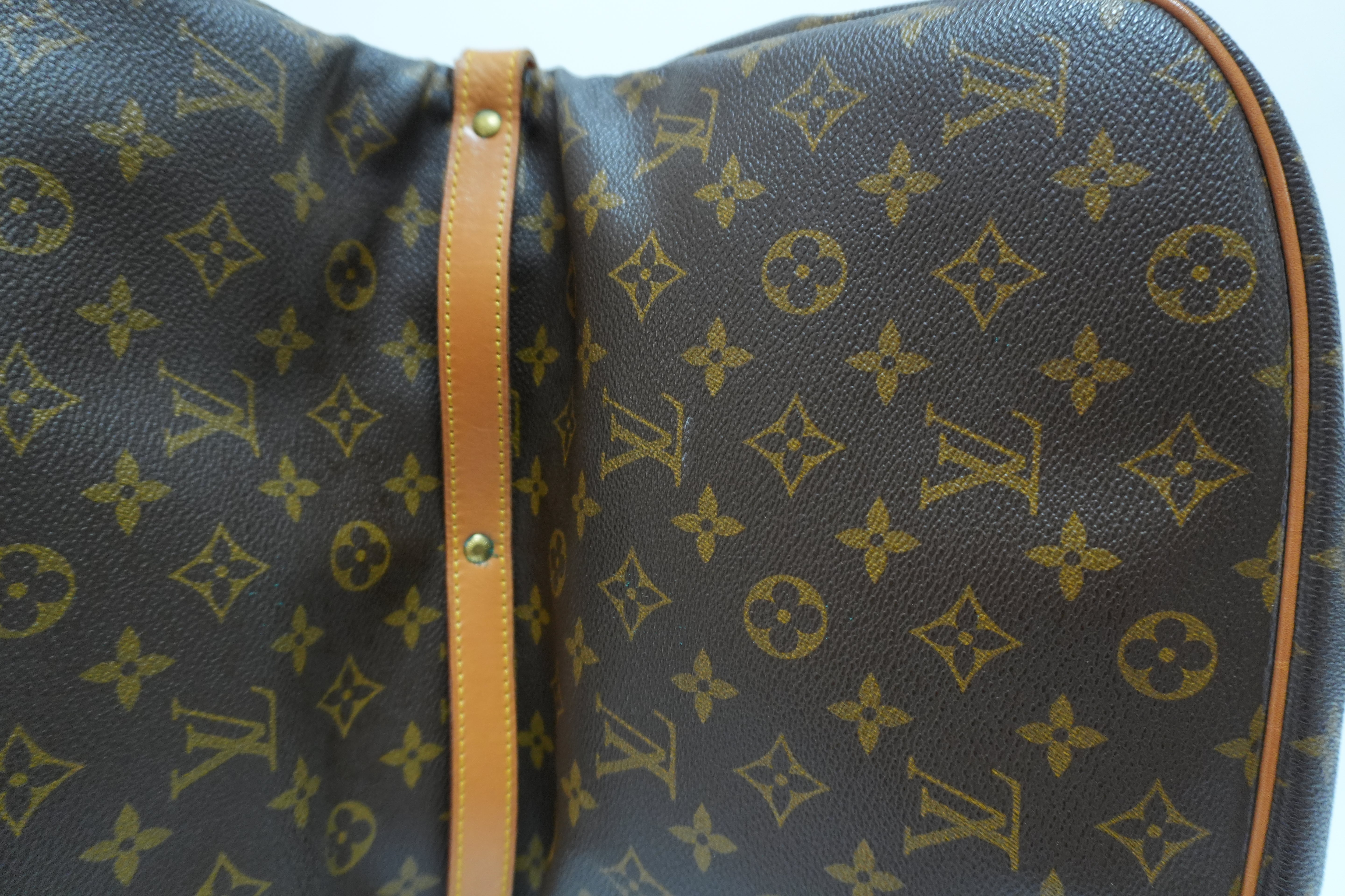 Louis Vuitton Saumur 30 Shoulder Bag Used