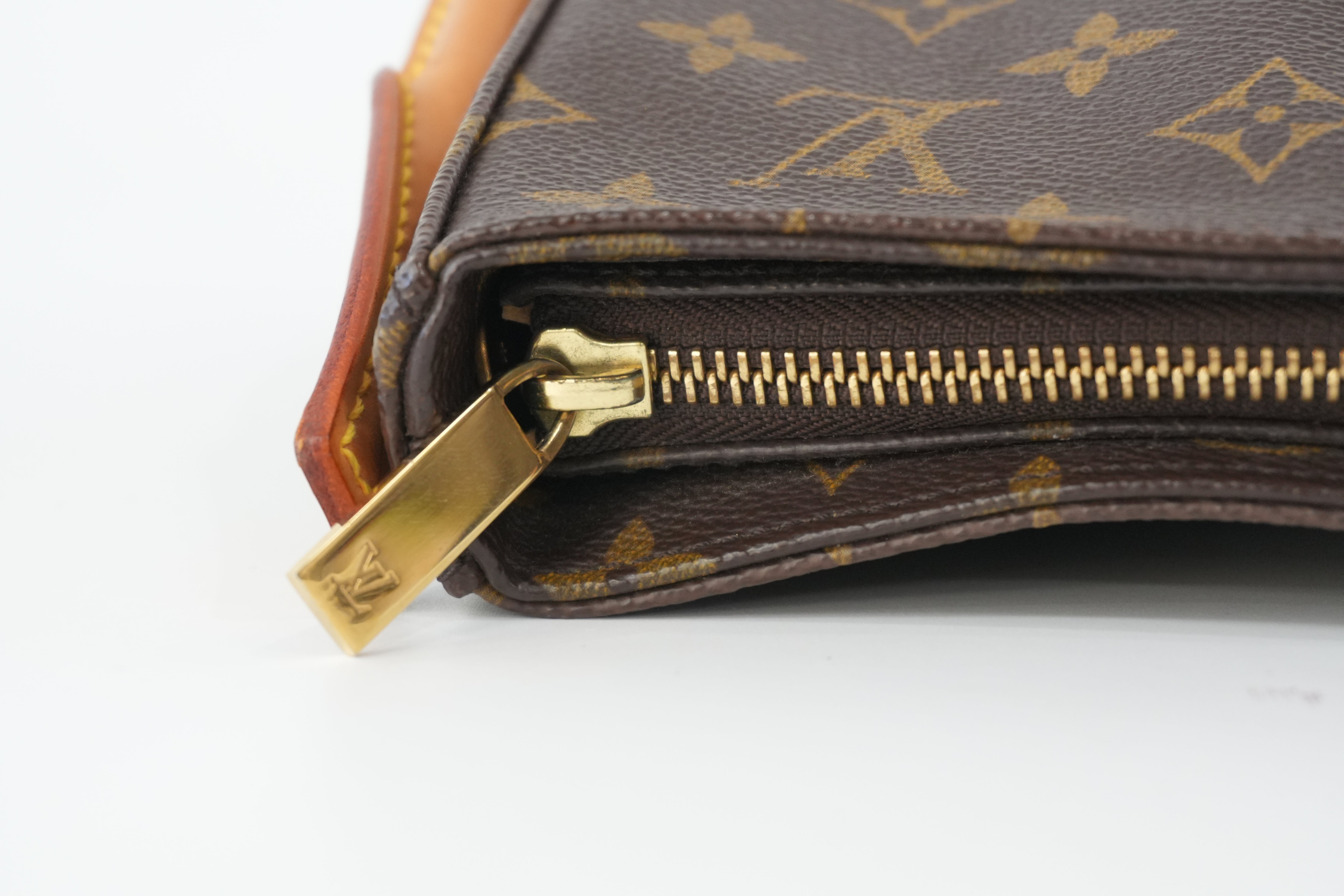 Louis Vuitton Monogram Looping MM Shoulder Bag Used