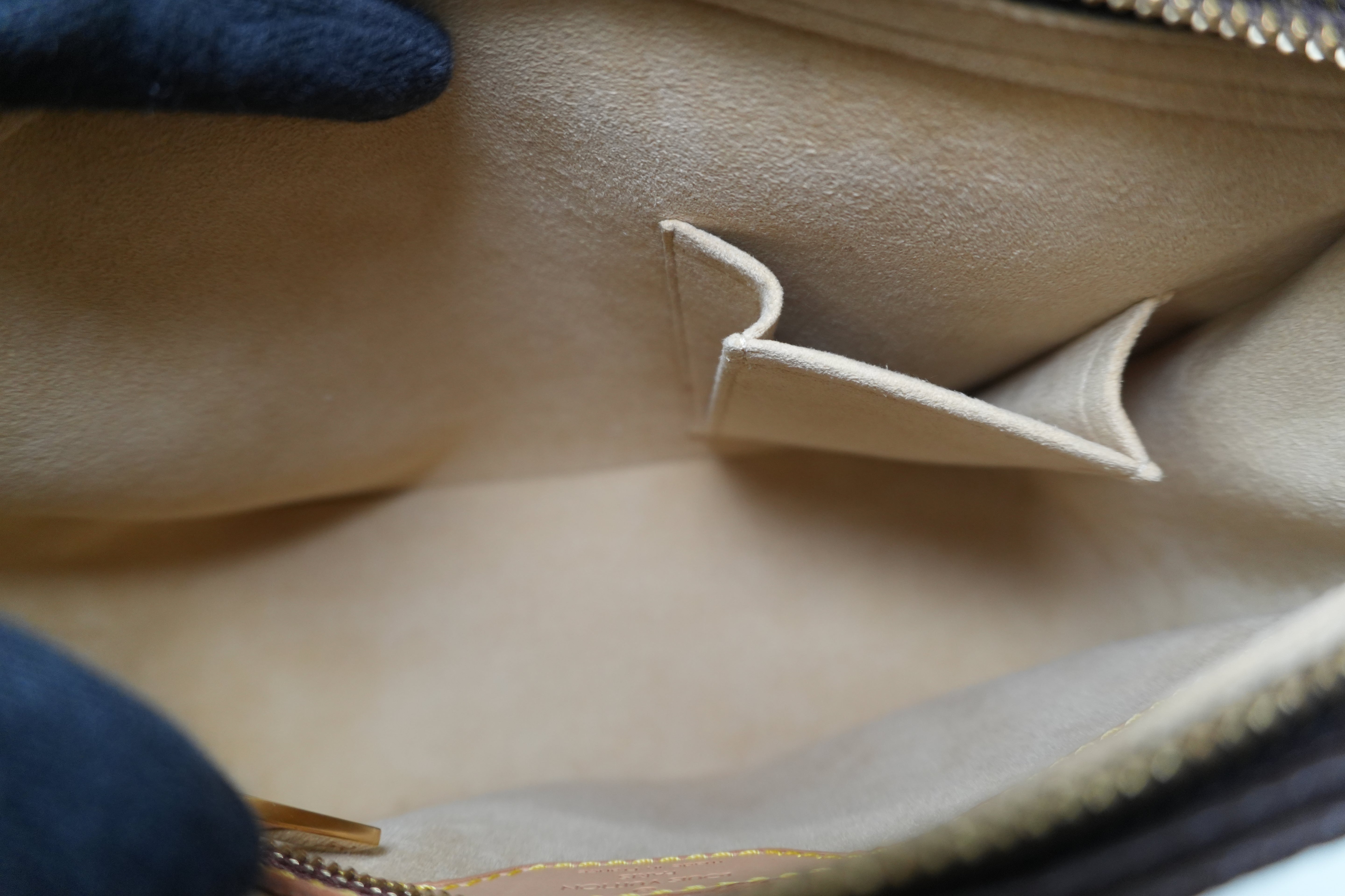 Louis Vuitton Monogram Looping MM Shoulder Bag Used