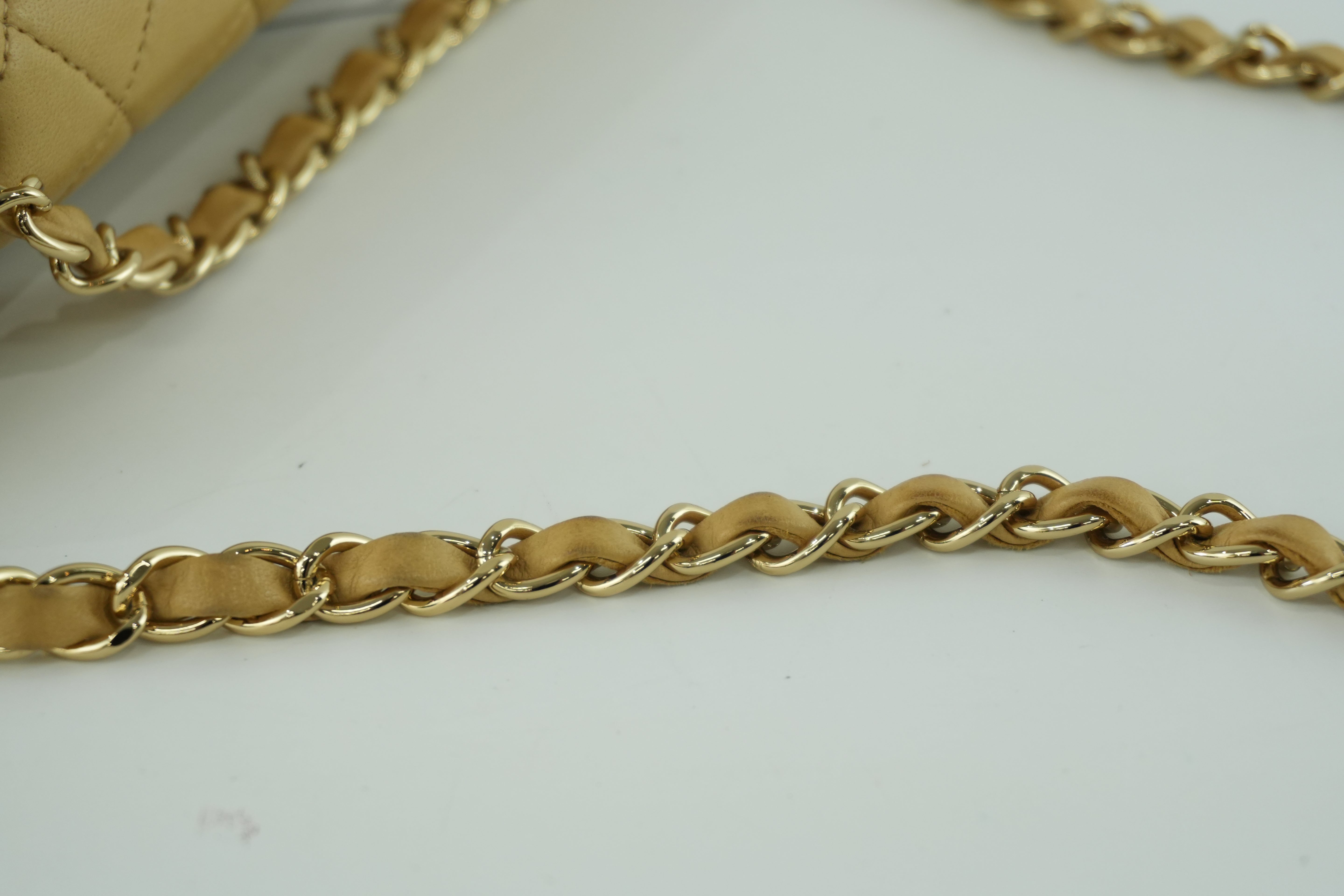 Chanel Matelasse Lamb Skin Chain Shoulder Bag Beige Used
