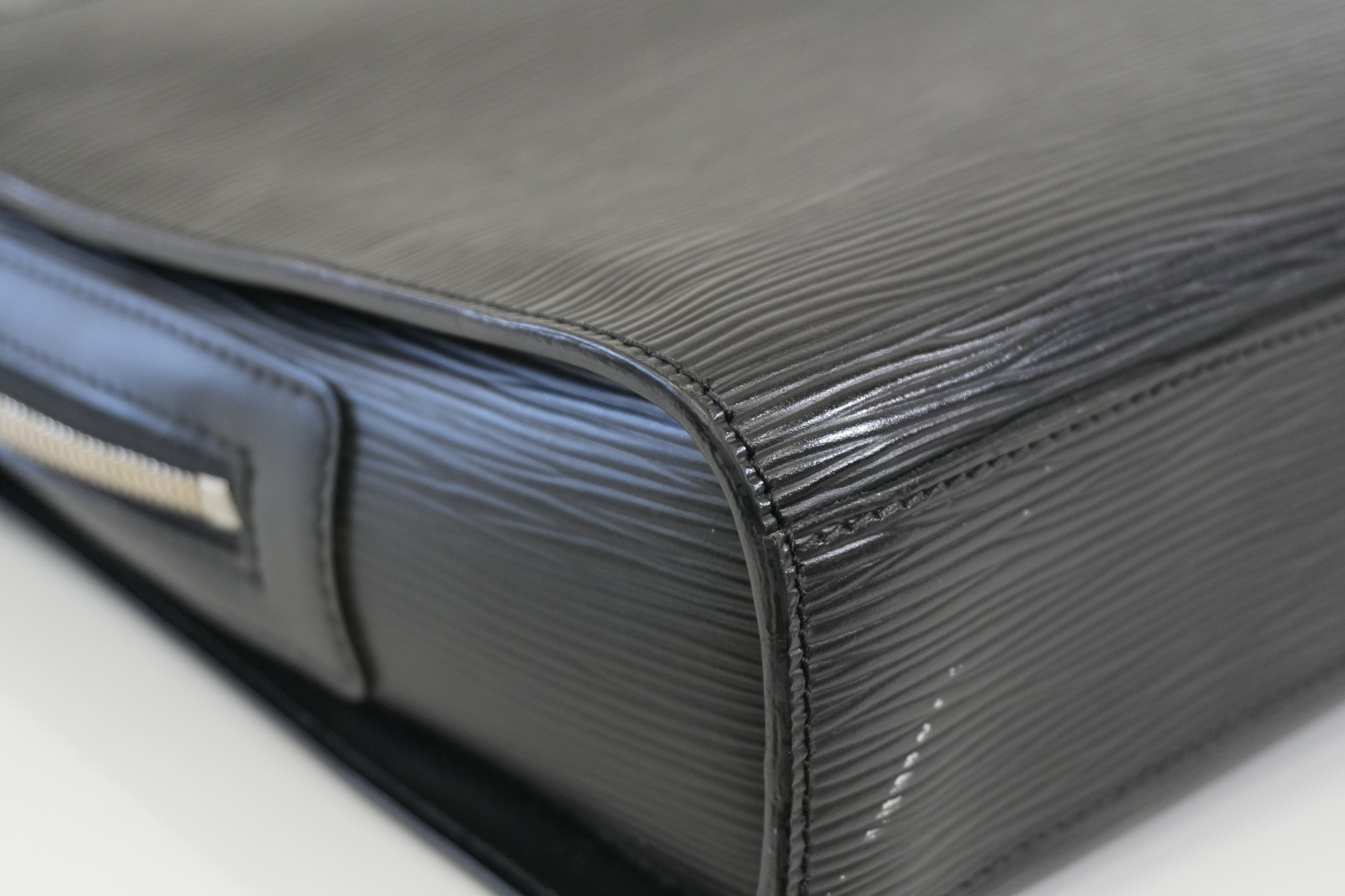 Pre-owned Louis Vuitton Epi Briefcase Handbag Black