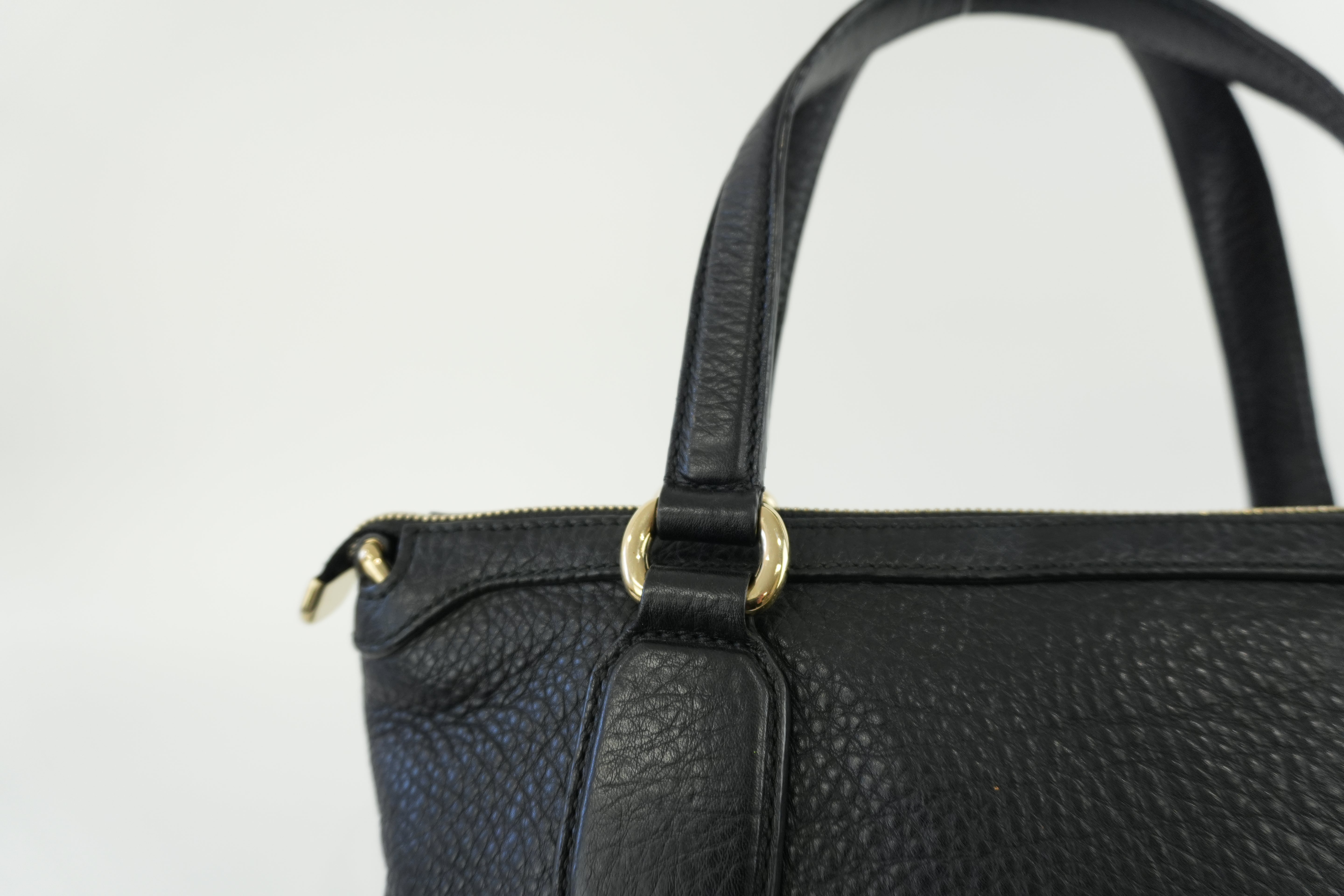 Gucci Soho Handbag Black Leather Used