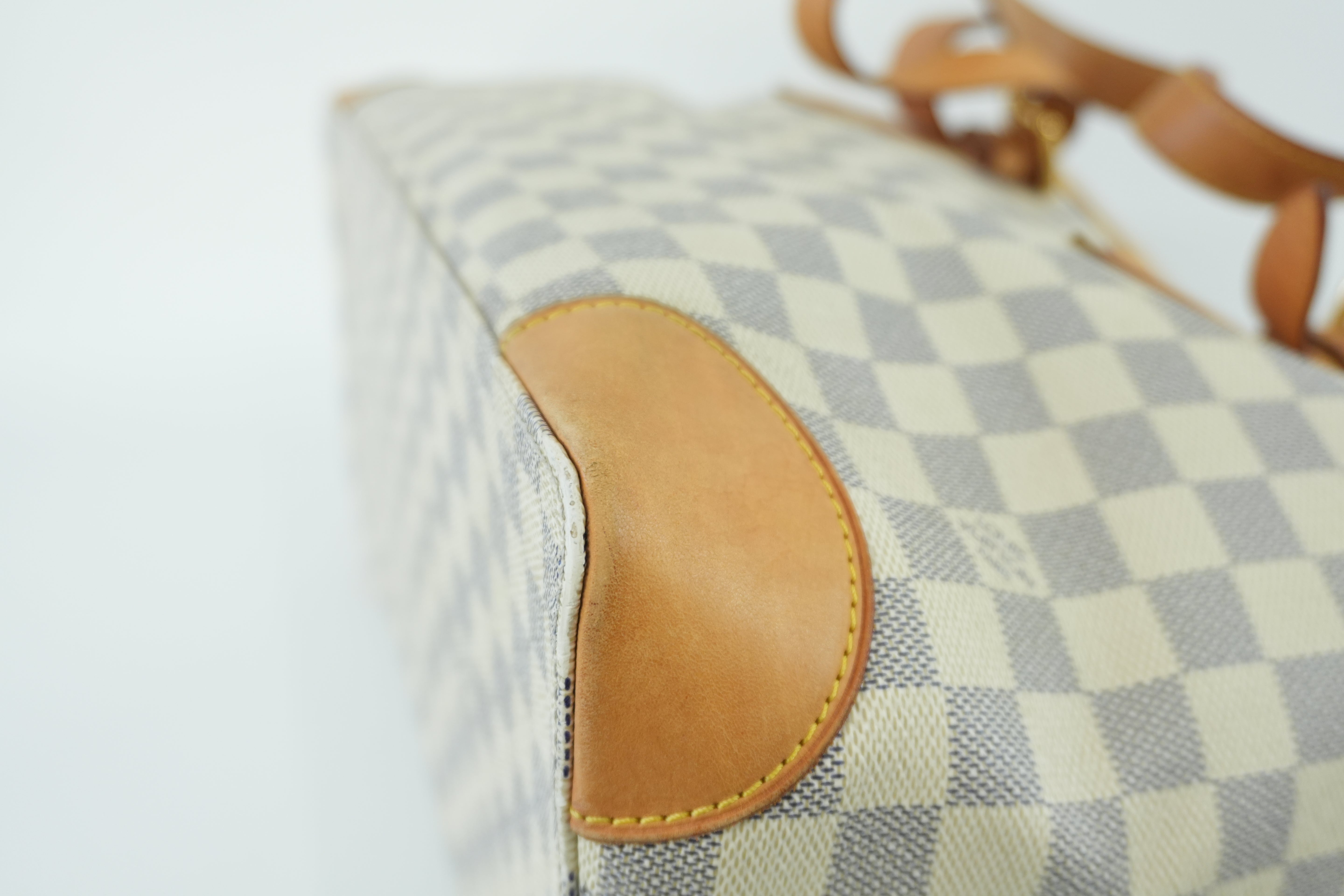 Louis Vuitton Damier Azur Hampstead MM Shoulder Bag Used