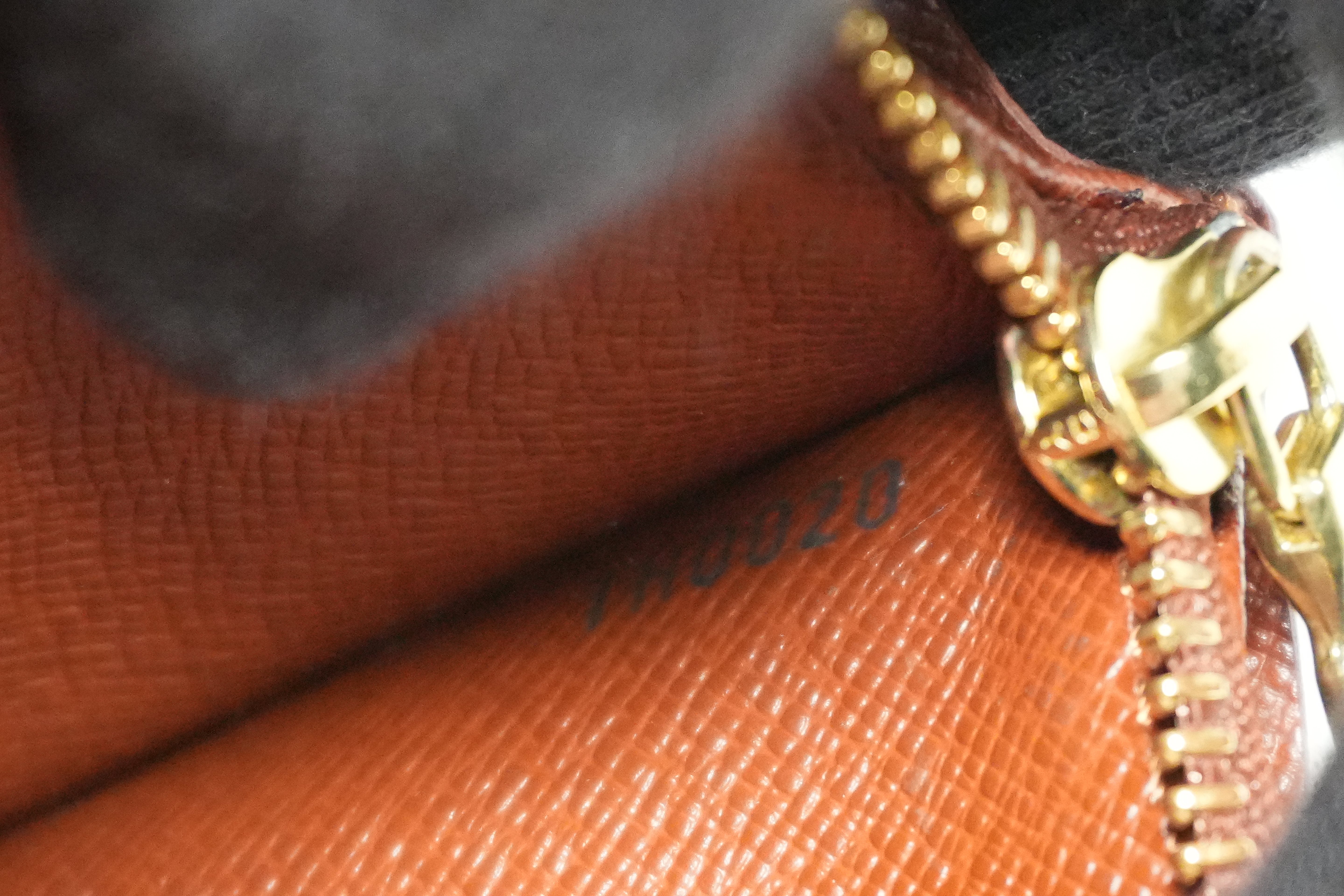 Pre-owned Louis Vuitton Monogram Sarah Wallet