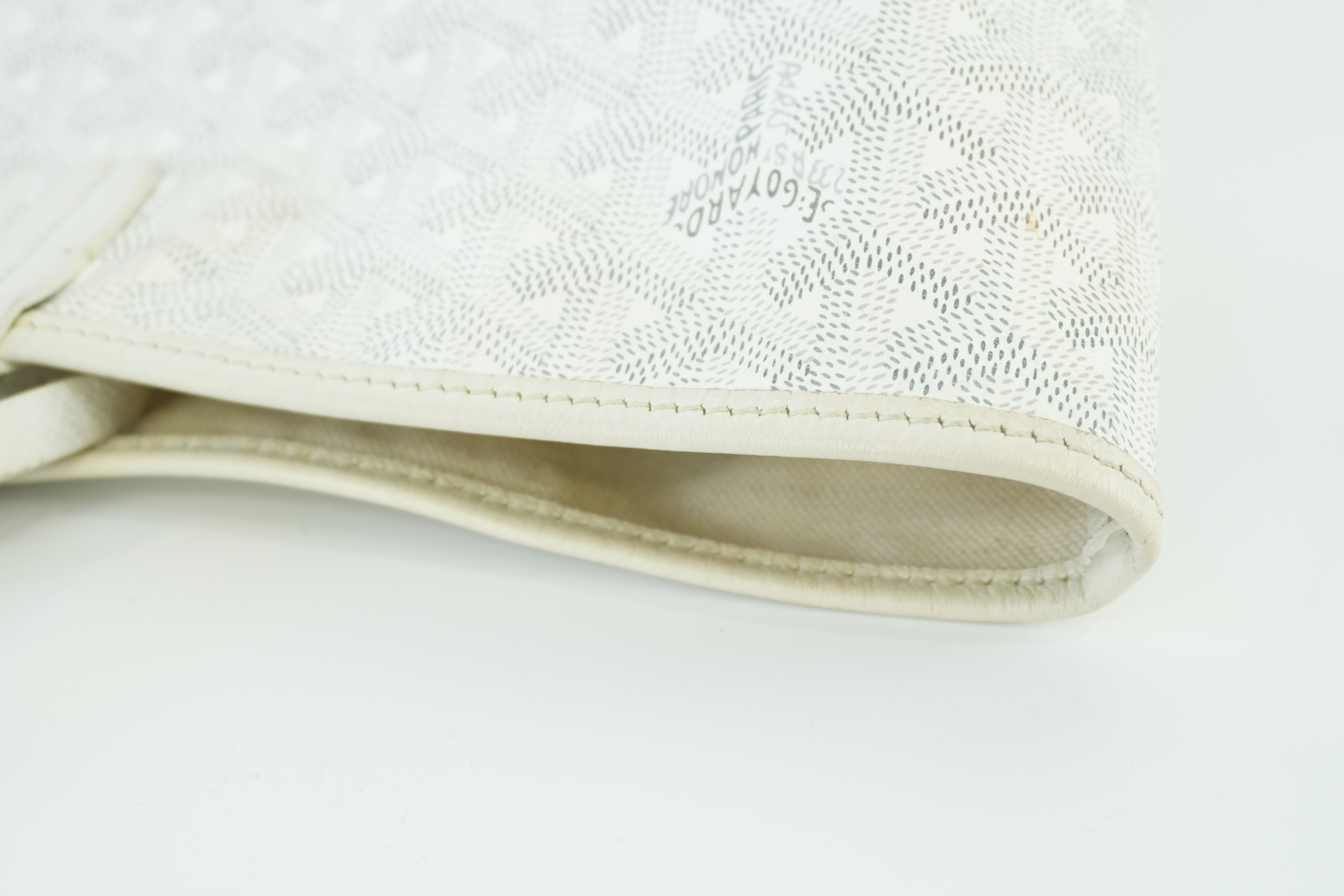 Goyard Saint Louis PM White Used