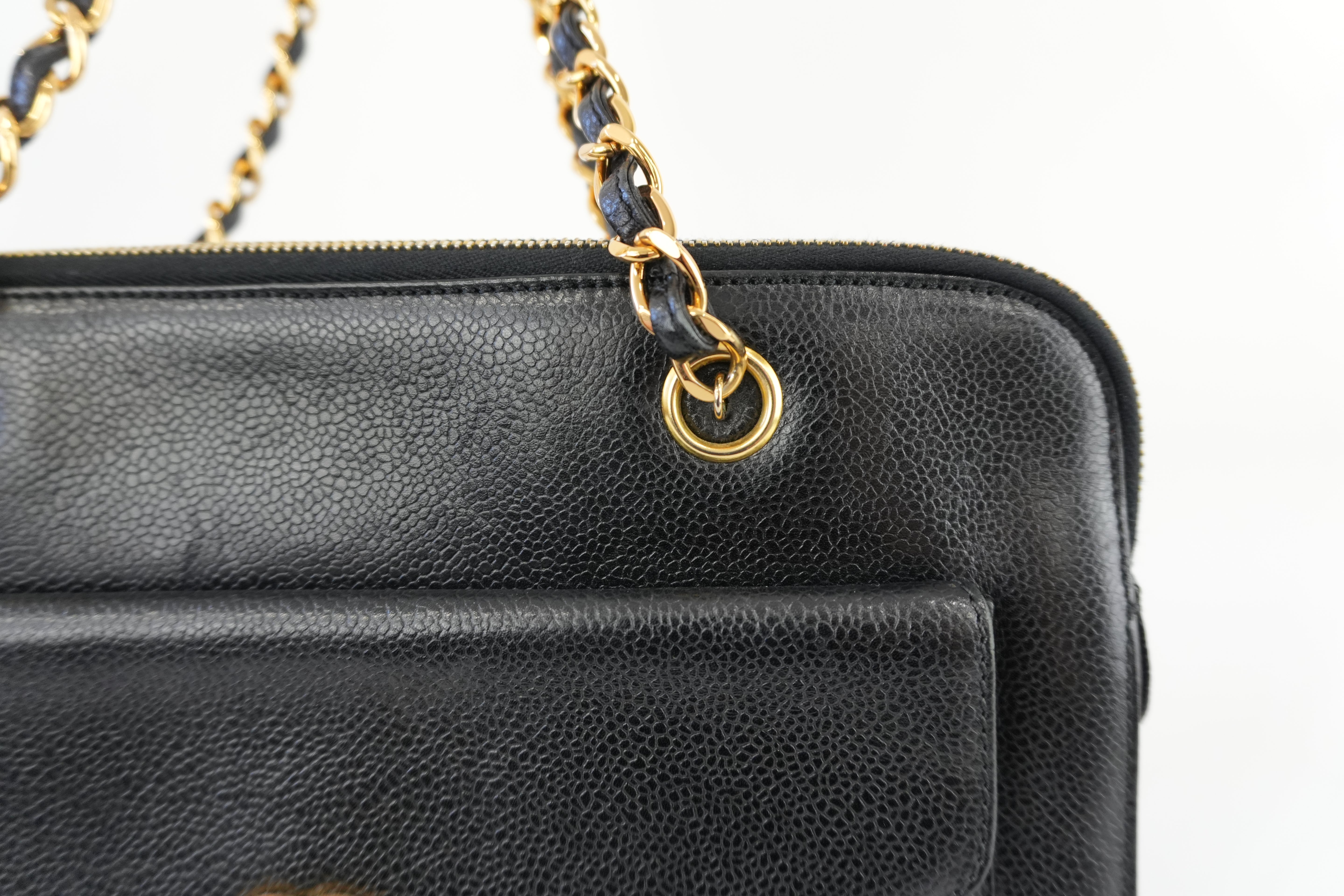 Chanel Chain Shoulder Bag Black Caviar Used