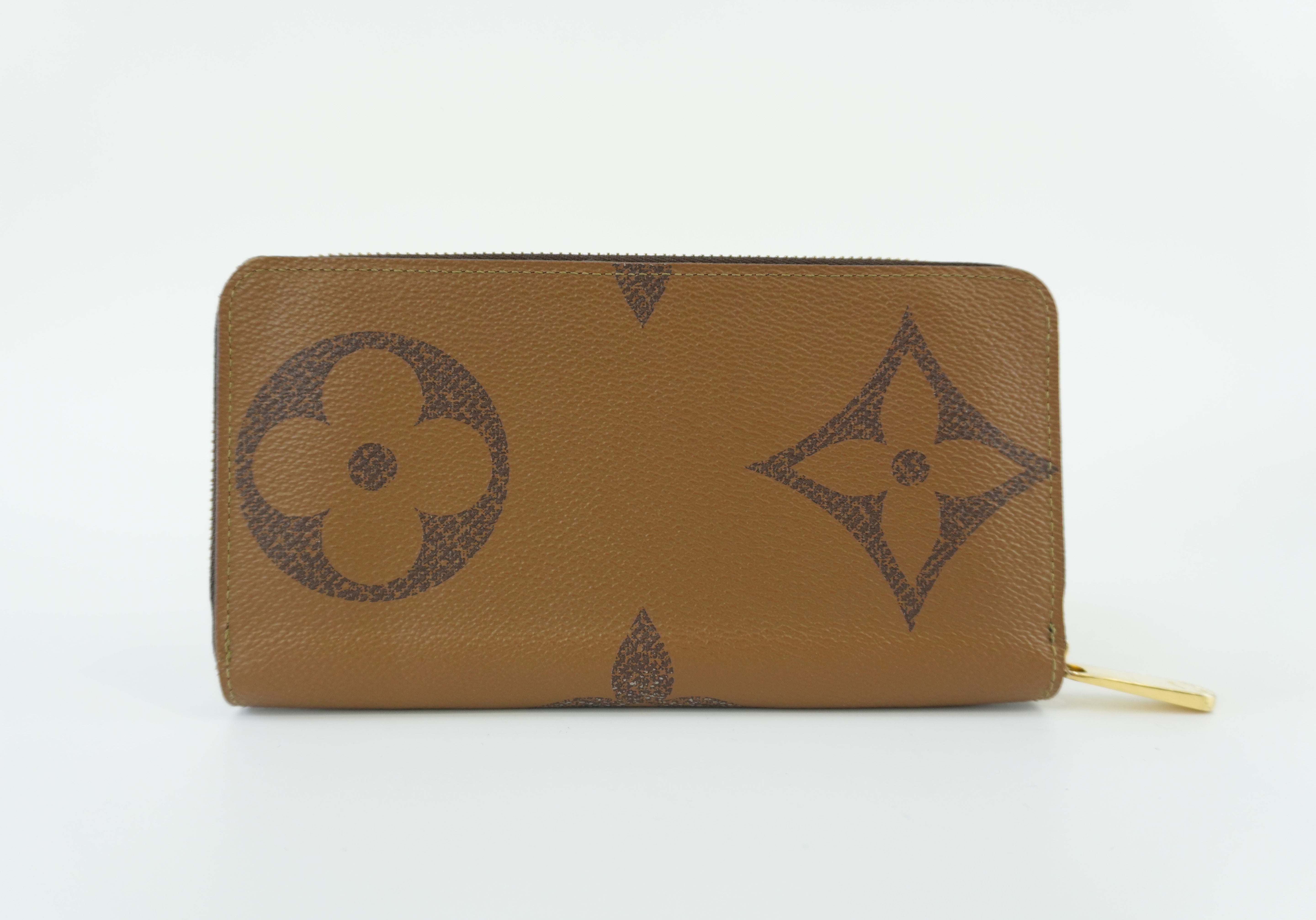 Louis Vuitton Reverse Monogram Giant Zippy Wallet Used