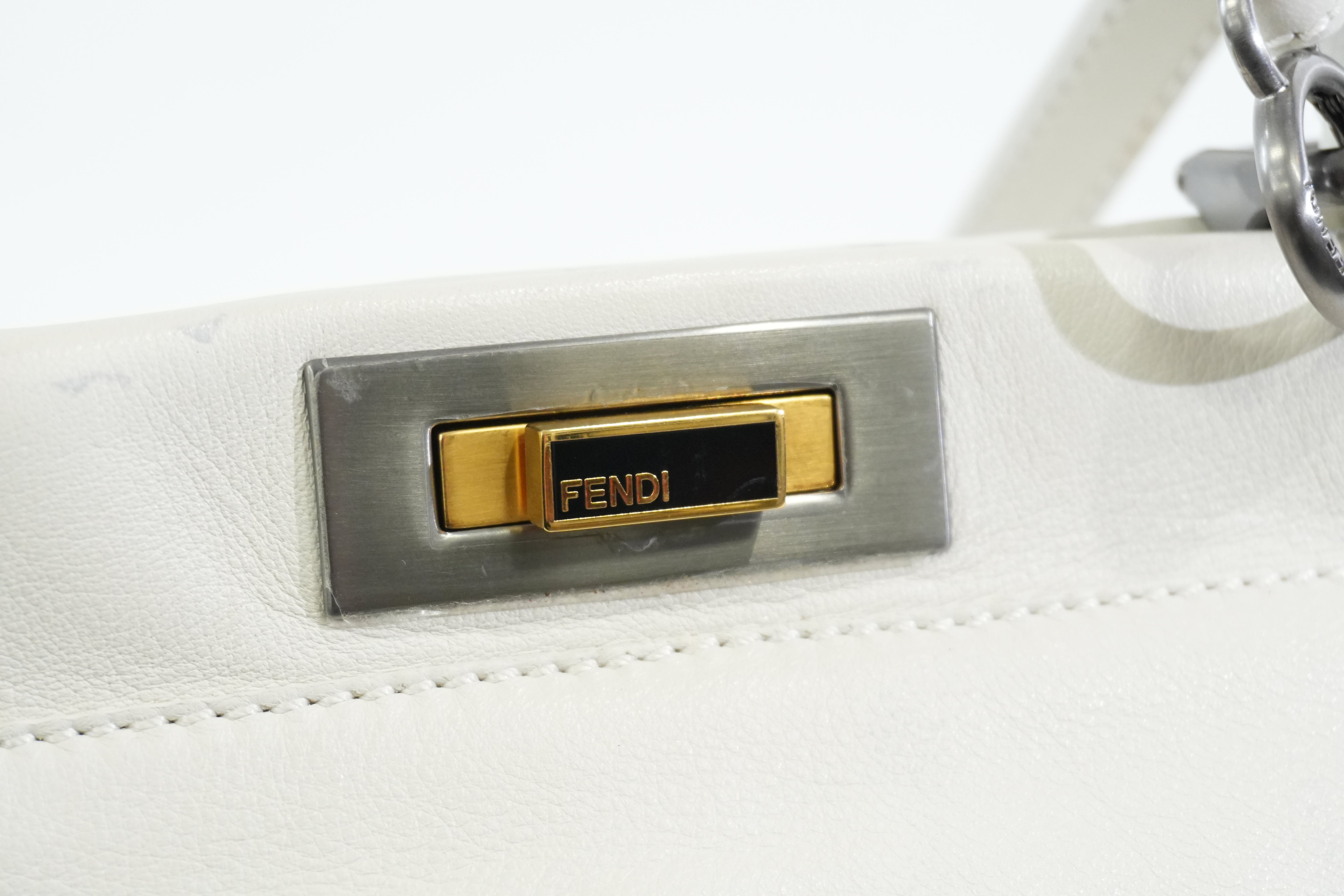 Pre-owned Fendi Peek a Boo Shoulder Bag White